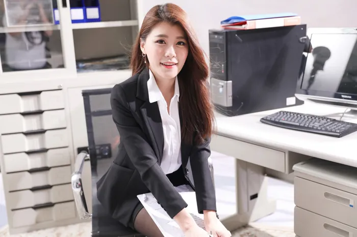 [Mzsock] NO.049 Chen Bobo uniform OL black stockings high heels beautiful legs travel photo street photography#[39P]-5