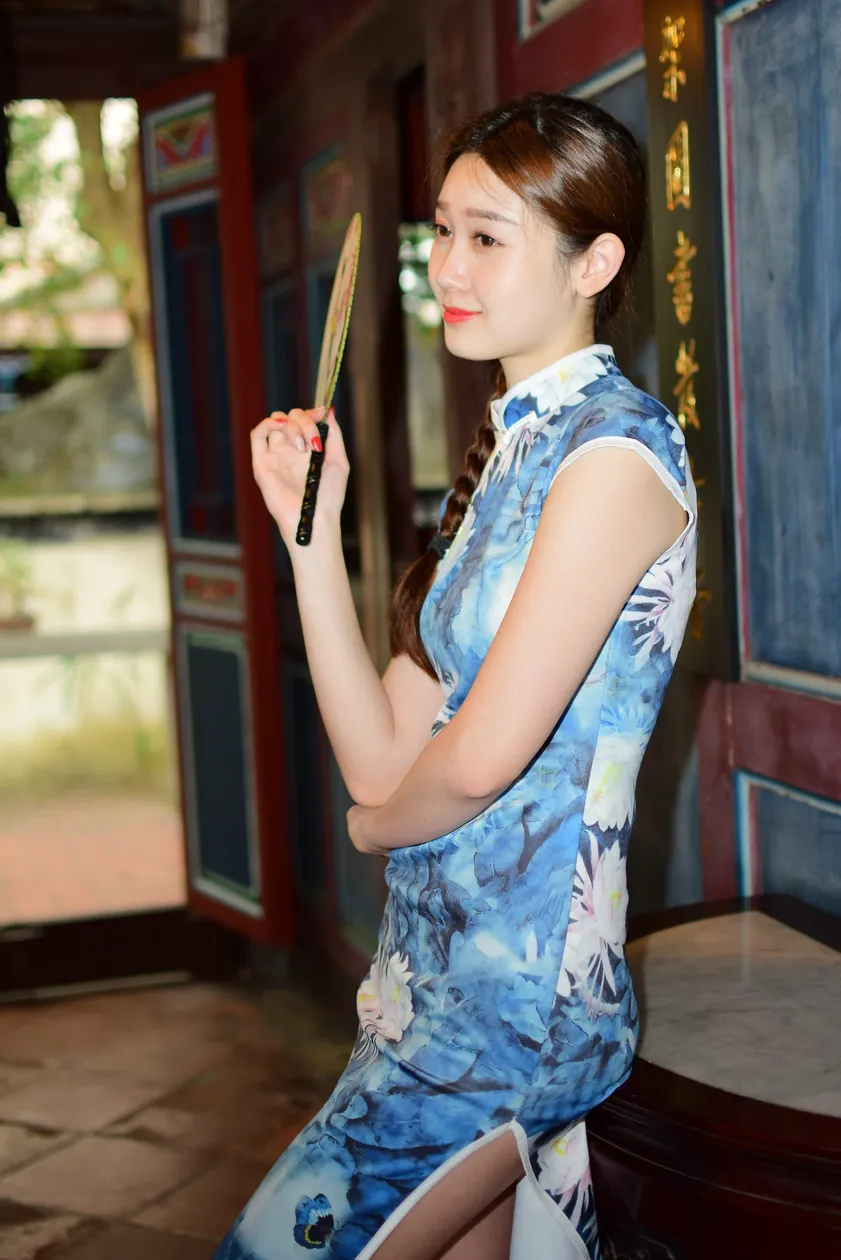 [Mzsock] NO.174 USD High-cut long cheongsam with white high heels and beautiful legs street photography#[105P]-10