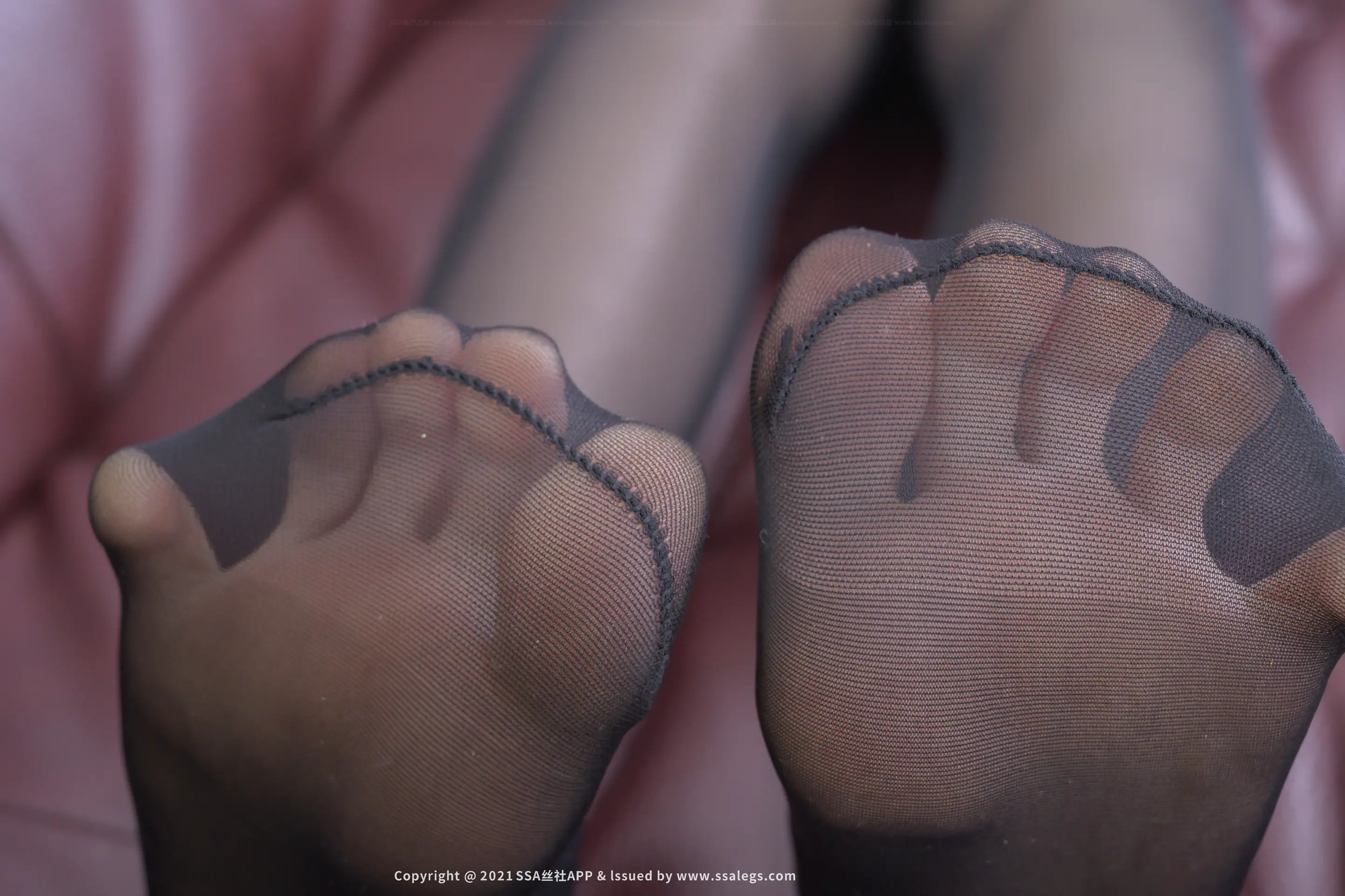[Mzsock] NO.681 Leg model with wonderful black stockings and jade feet (Part 2) silk club#[122P]-1
