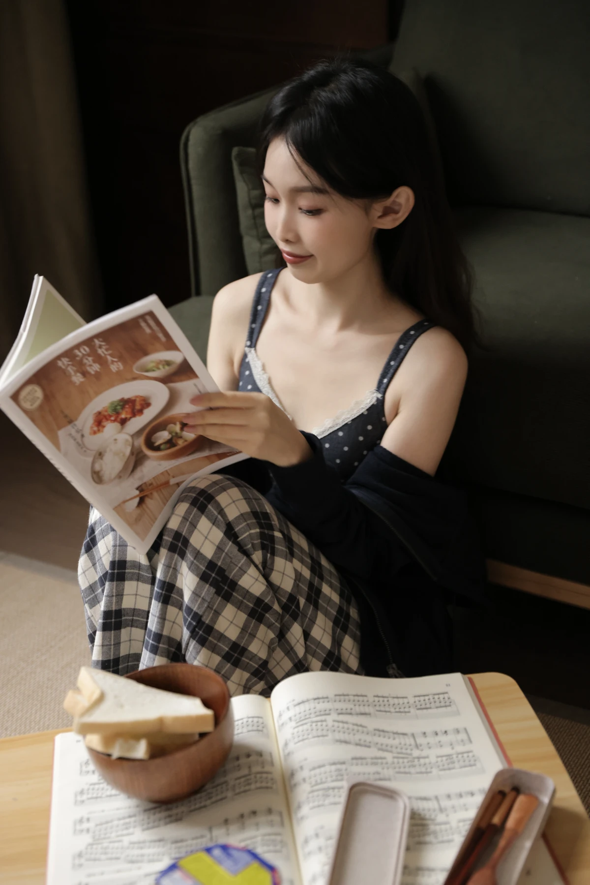 [YITUYU] 2023.01.02 Vol.2815 – The Wind Blowing Pinellia Yogurt with filling is good times#[27P]-2