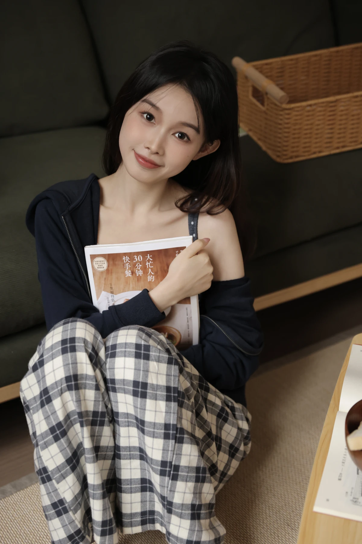 [YITUYU] 2023.01.02 Vol.2815 – The Wind Blowing Pinellia Yogurt with filling is good times#[27P]-5