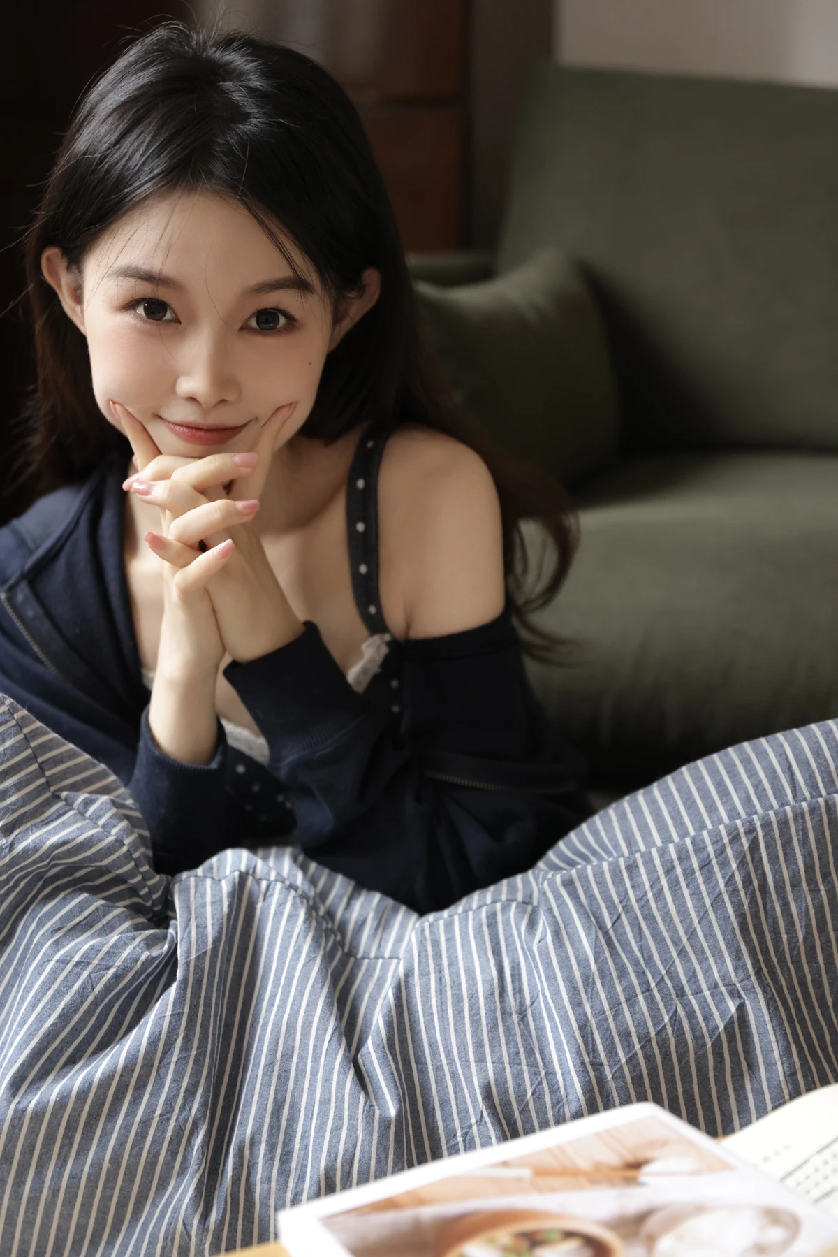 [YITUYU] 2023.01.02 Vol.2815 – The Wind Blowing Pinellia Yogurt with filling is good times#[27P]-2