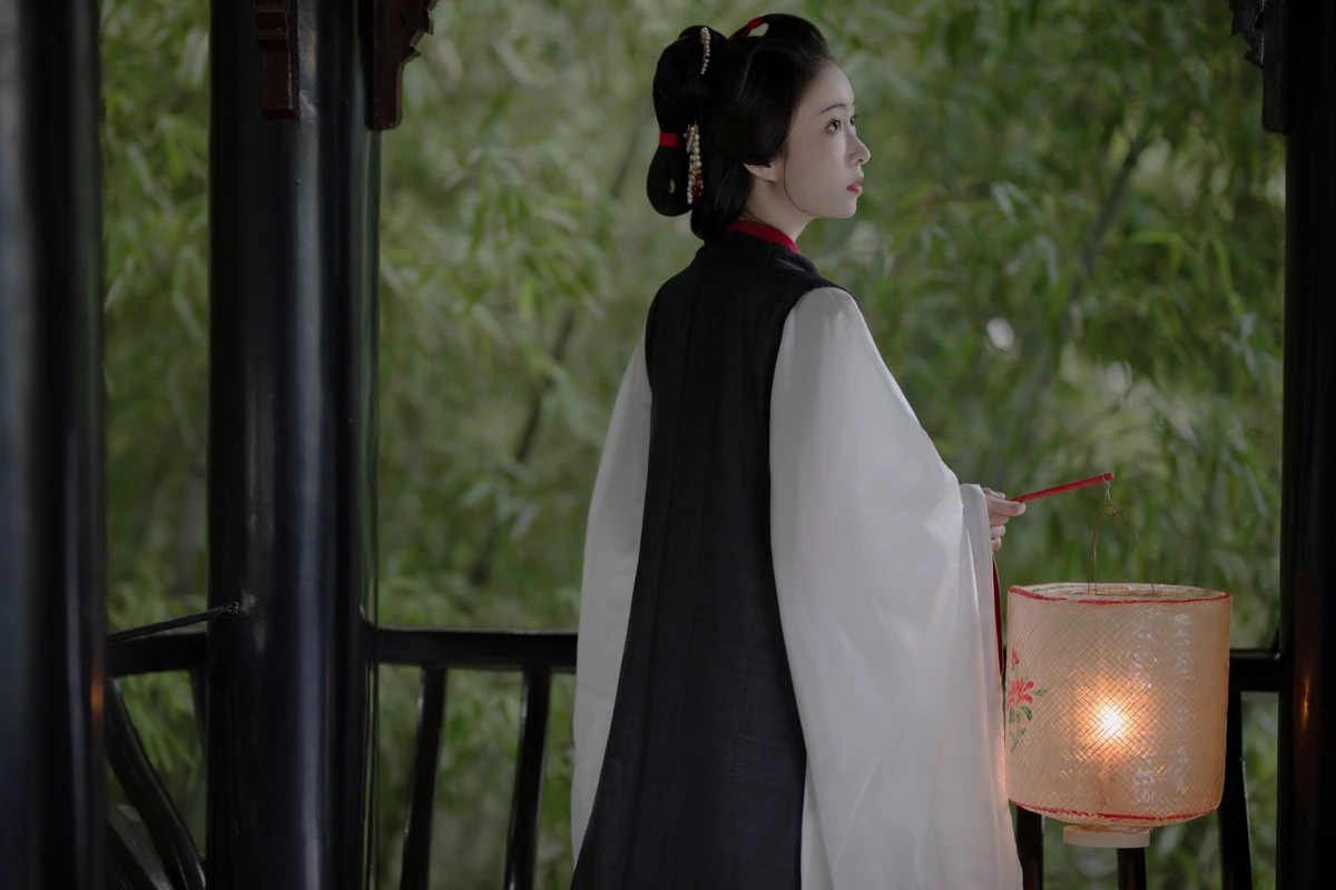 [YITUYU] 2023.05.20 Vol.3050 – Late Ming Dynasty 匌Rr#[34P]-6
