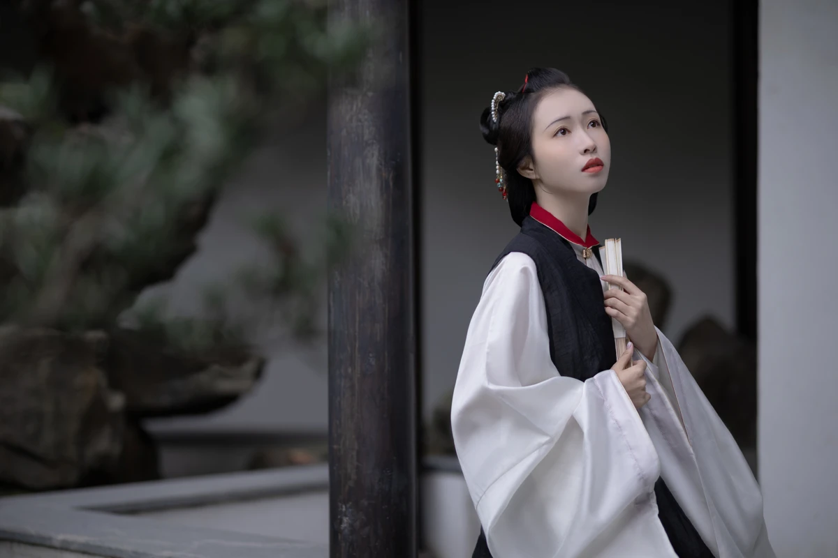 [YITUYU] 2023.05.20 Vol.3050 – Late Ming Dynasty 匌Rr#[34P]-4