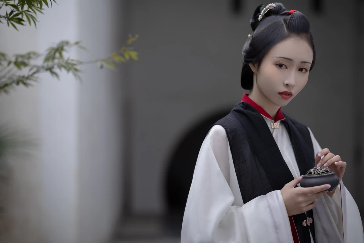 [YITUYU] 2023.05.20 Vol.3050 – Late Ming Dynasty 匌Rr#[34P]-4