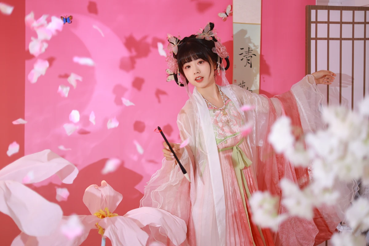 [YITUYU] 2023.05.20 Vol.3052 – Little Flower Fairy A warm one#[34P]-7