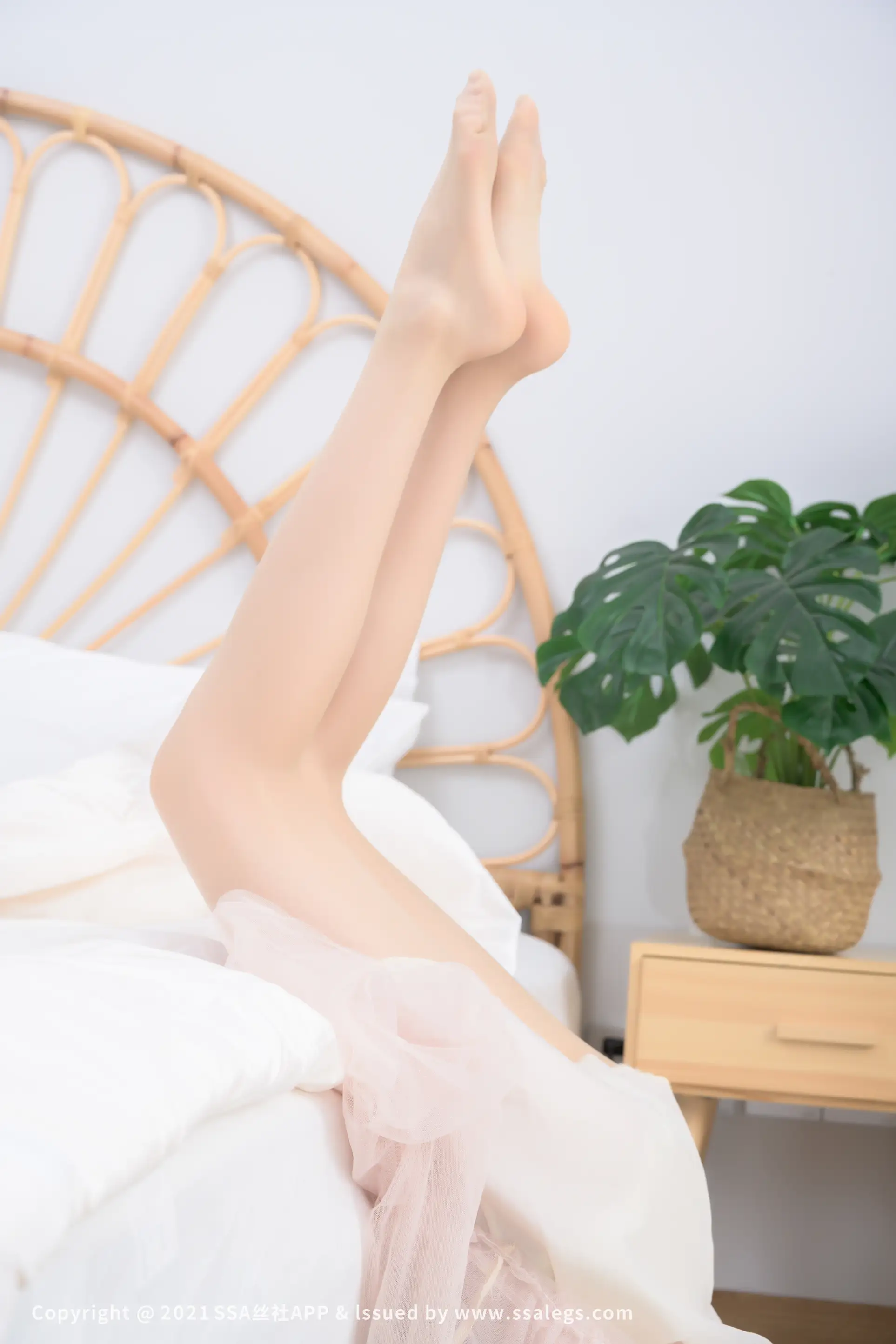 [Mzsock] NO.765 Model's shiny stockings (Part 2) silk club#[124P]-10