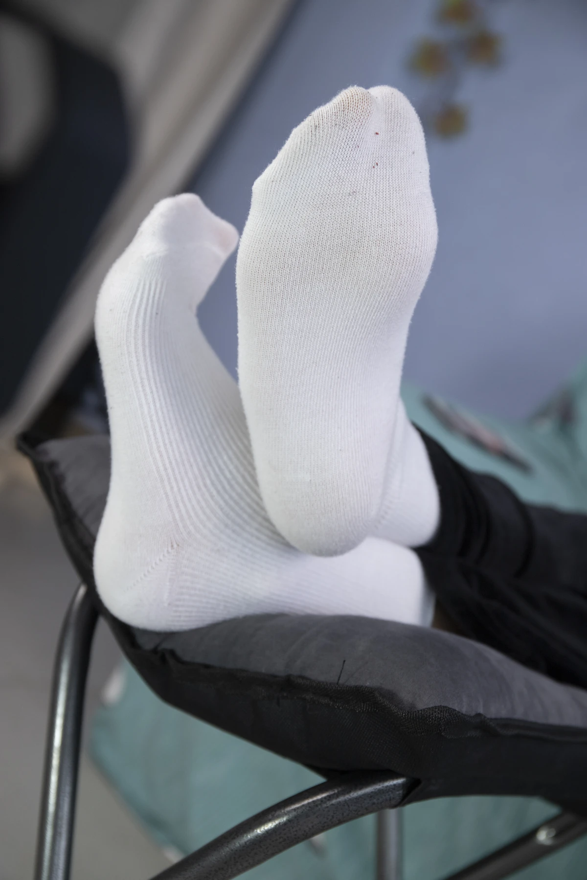 [Mzsock] NO.032 Xiaoyi, a beauty with athlete’s foot, plays with the socks she hasn’t changed for several days, the smell is so strong Southern football skills#[93P]-7
