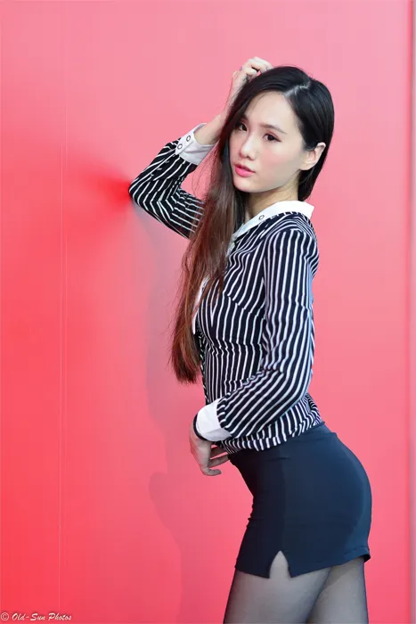 [Mzsock] NO.026 Beautiful model Xiaomi’s new secretary black silk professional attire street photography#[50P]-1