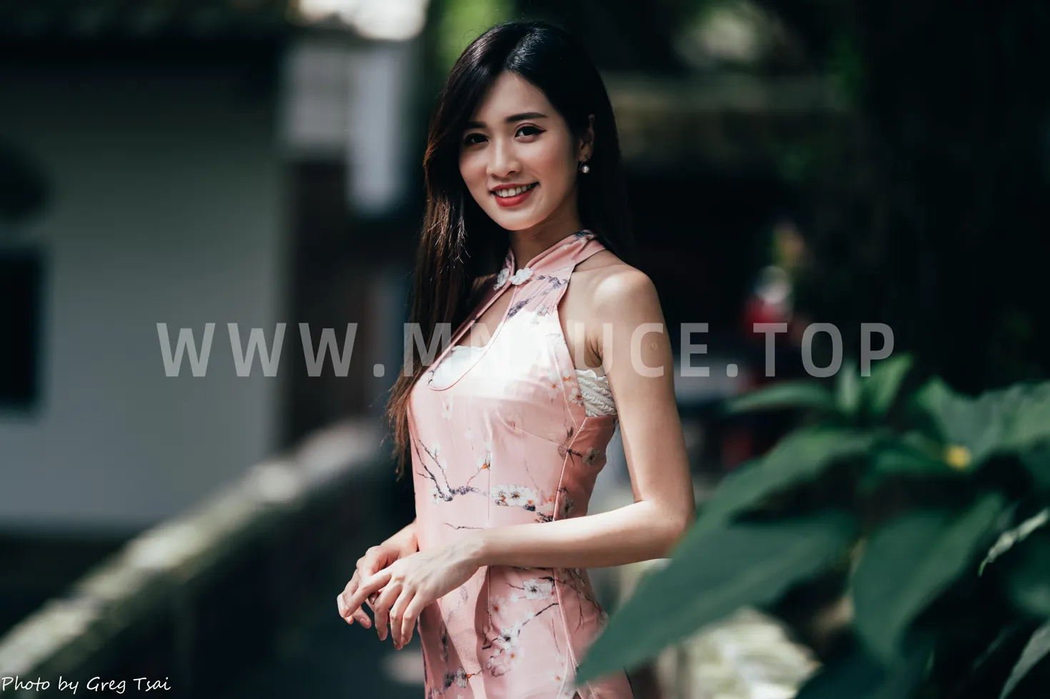 [Mzsock] NO.138 Zhang Jun pink short cheongsam stockings high heels beautiful legs street photography#[36P]-5