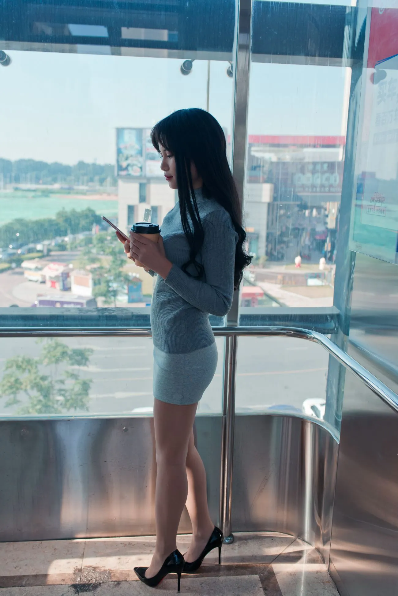 [Mzsock] NO.084 The cute girl in short skirt and silk stockings in the leisure bookstore street photography#[79P]-6