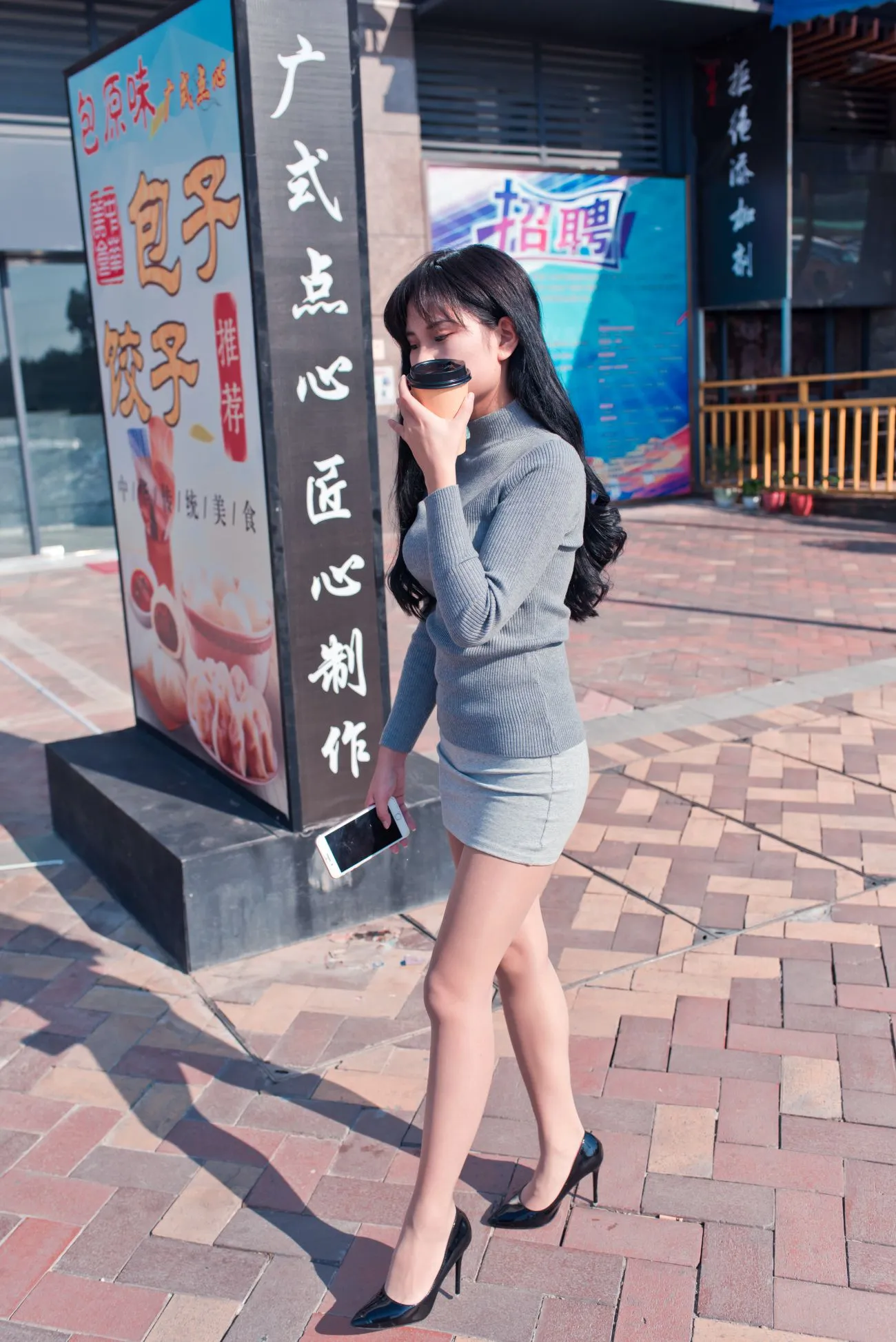 [Mzsock] NO.084 The cute girl in short skirt and silk stockings in the leisure bookstore street photography#[79P]-2