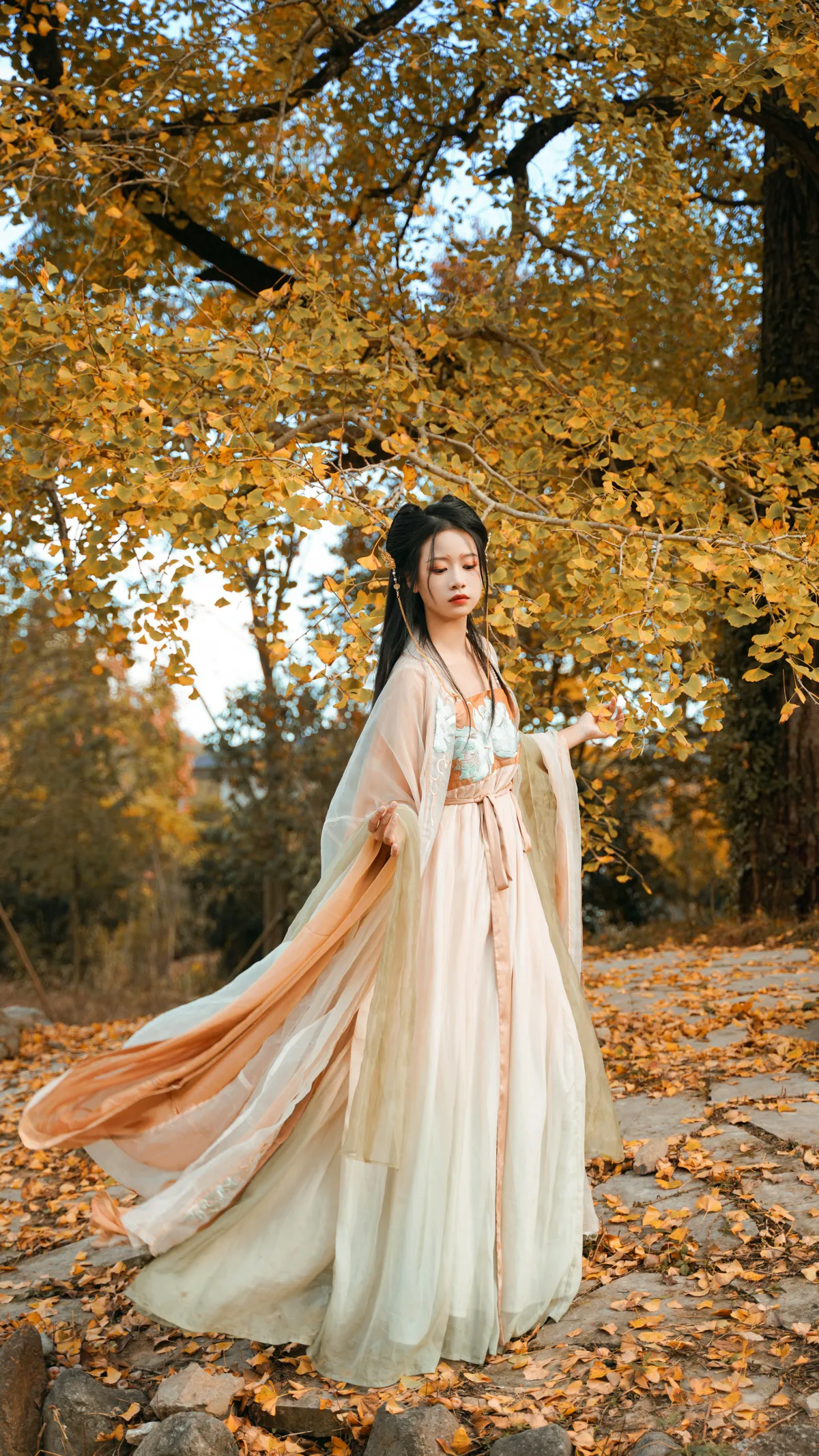 [YITUYU] 2022.12.12 Vol.2664 – Under the Ginkgo Tree Wangwang Xiaoxiaoshu#[39P]-9