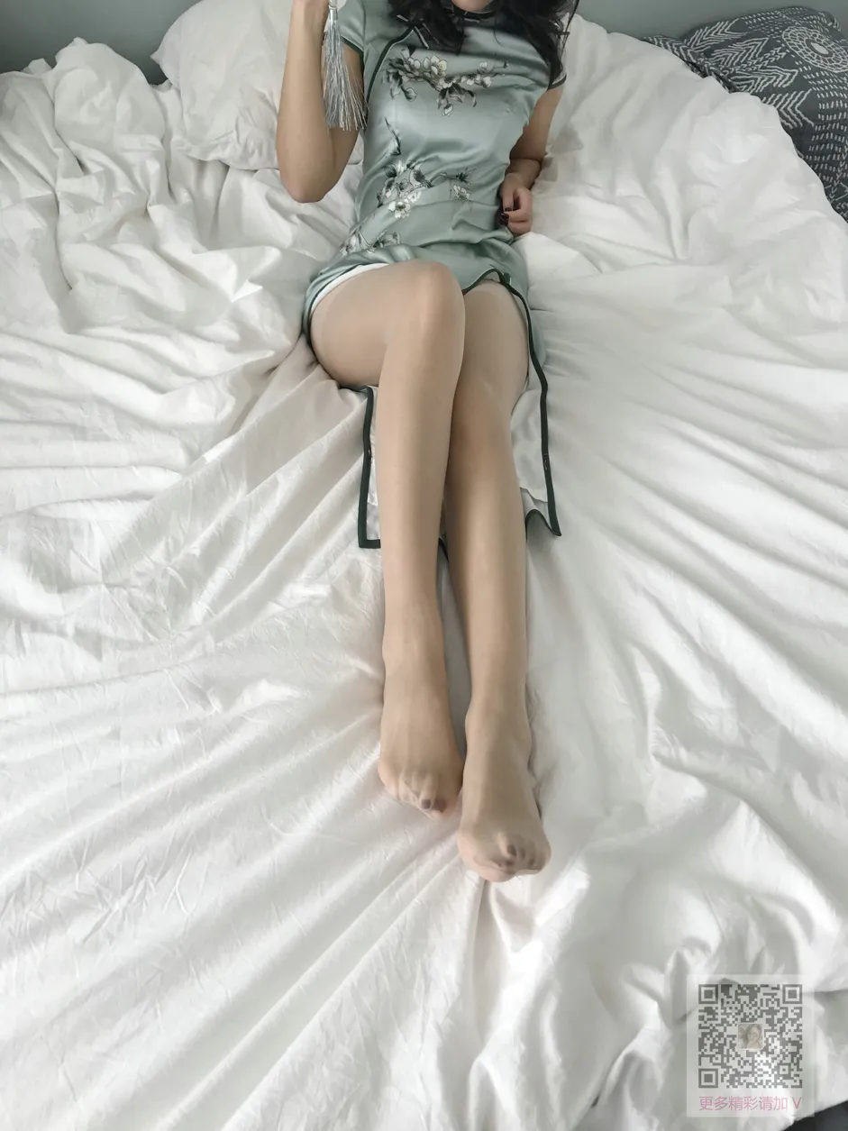 [Mzsock] NO.115 Sister Nia Qiaoqiao’s sexy cheongsam at home street photography#[64P]-2
