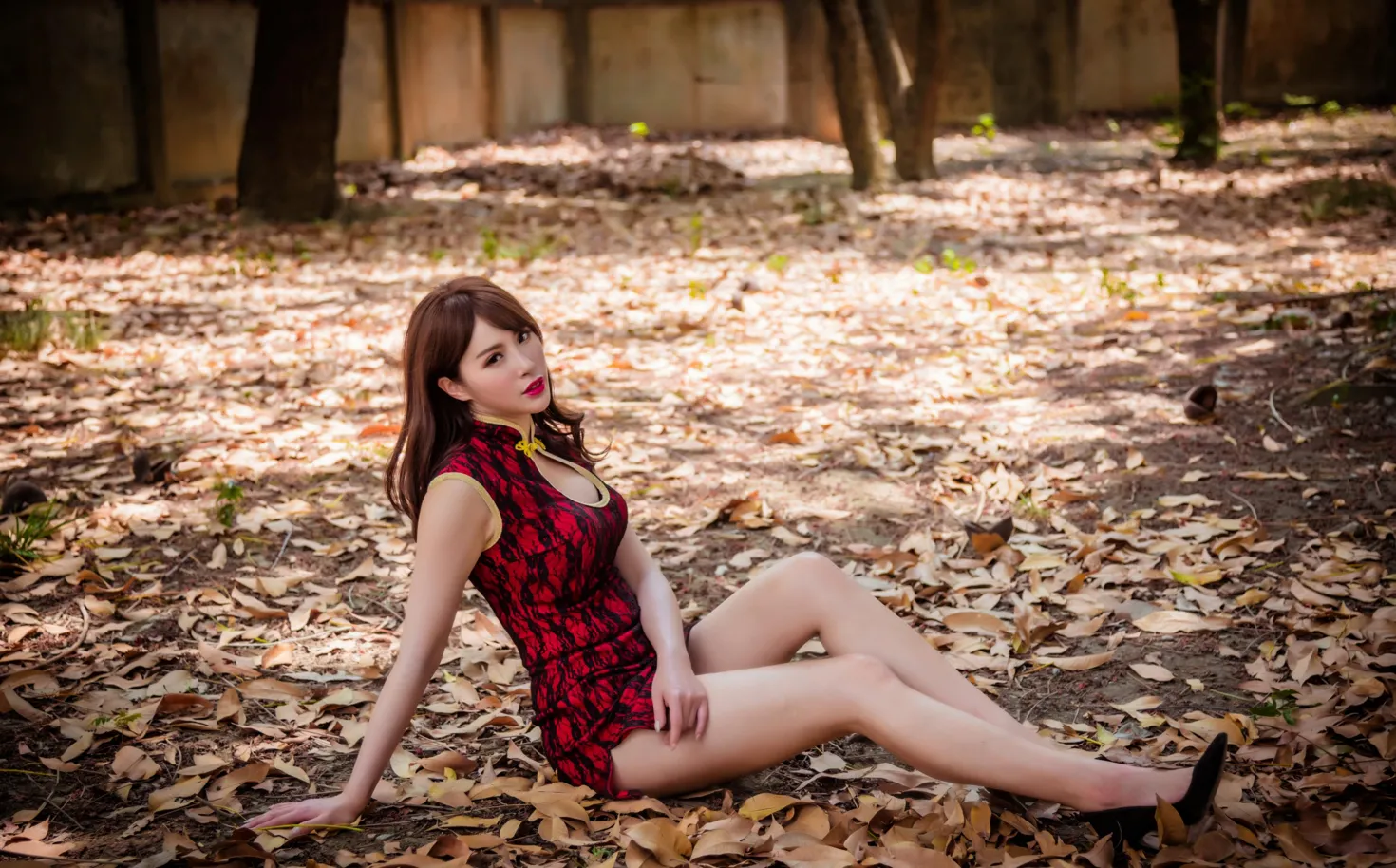[Mzsock] NO.177 Wu Yuqi Red Flower Short Cheongsam High Heels Beautiful Legs street photography#[105P]-5
