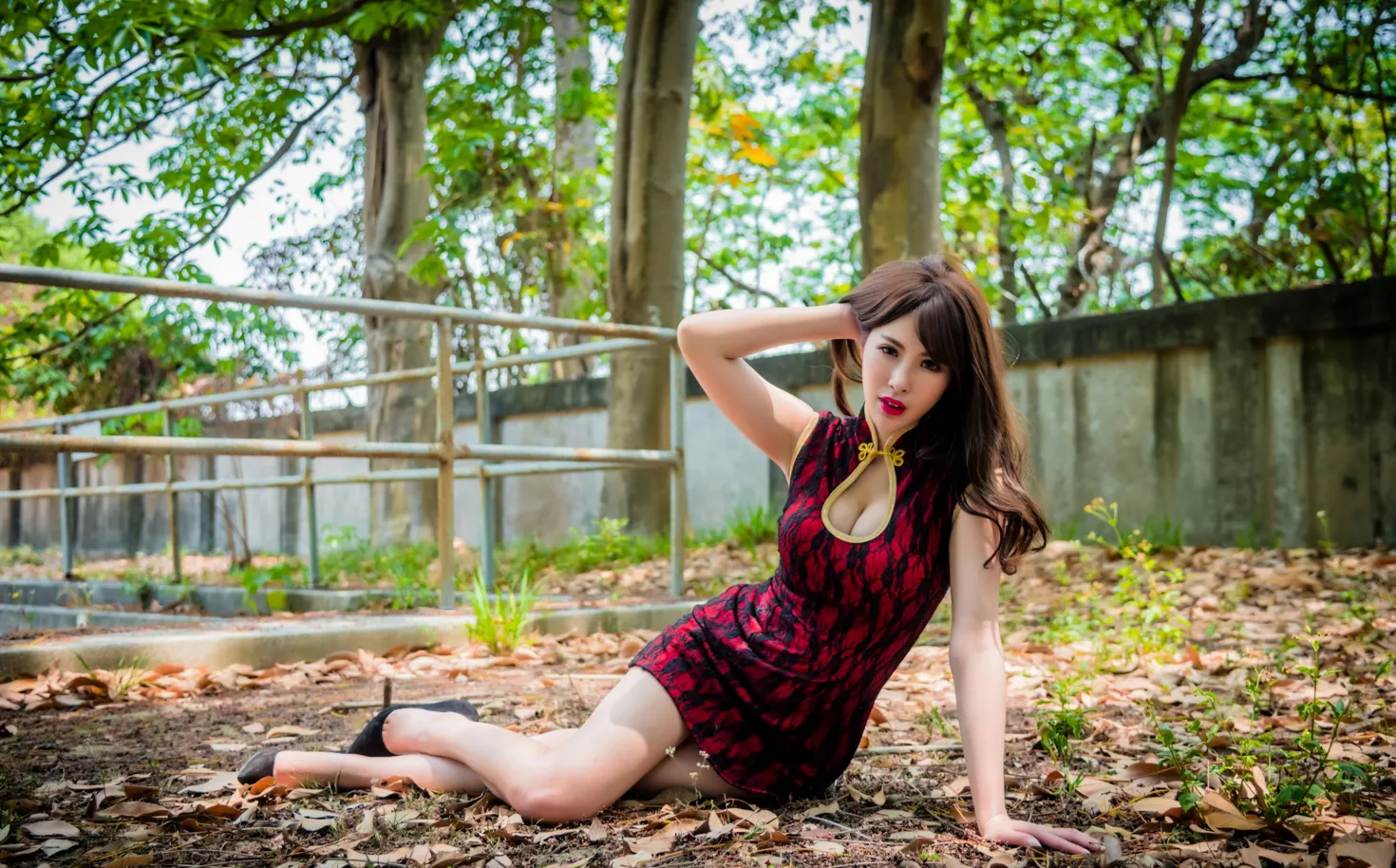 [Mzsock] NO.177 Wu Yuqi Red Flower Short Cheongsam High Heels Beautiful Legs street photography#[105P]-10