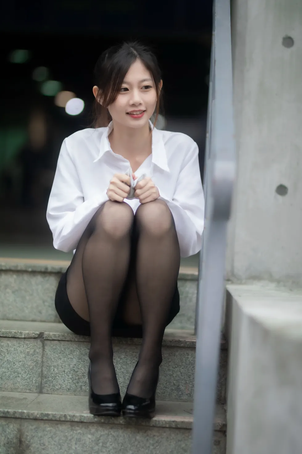 [Mzsock] NO.128 Dolly Liu OL black silk high heels beautiful legs street photography#[31P]-1