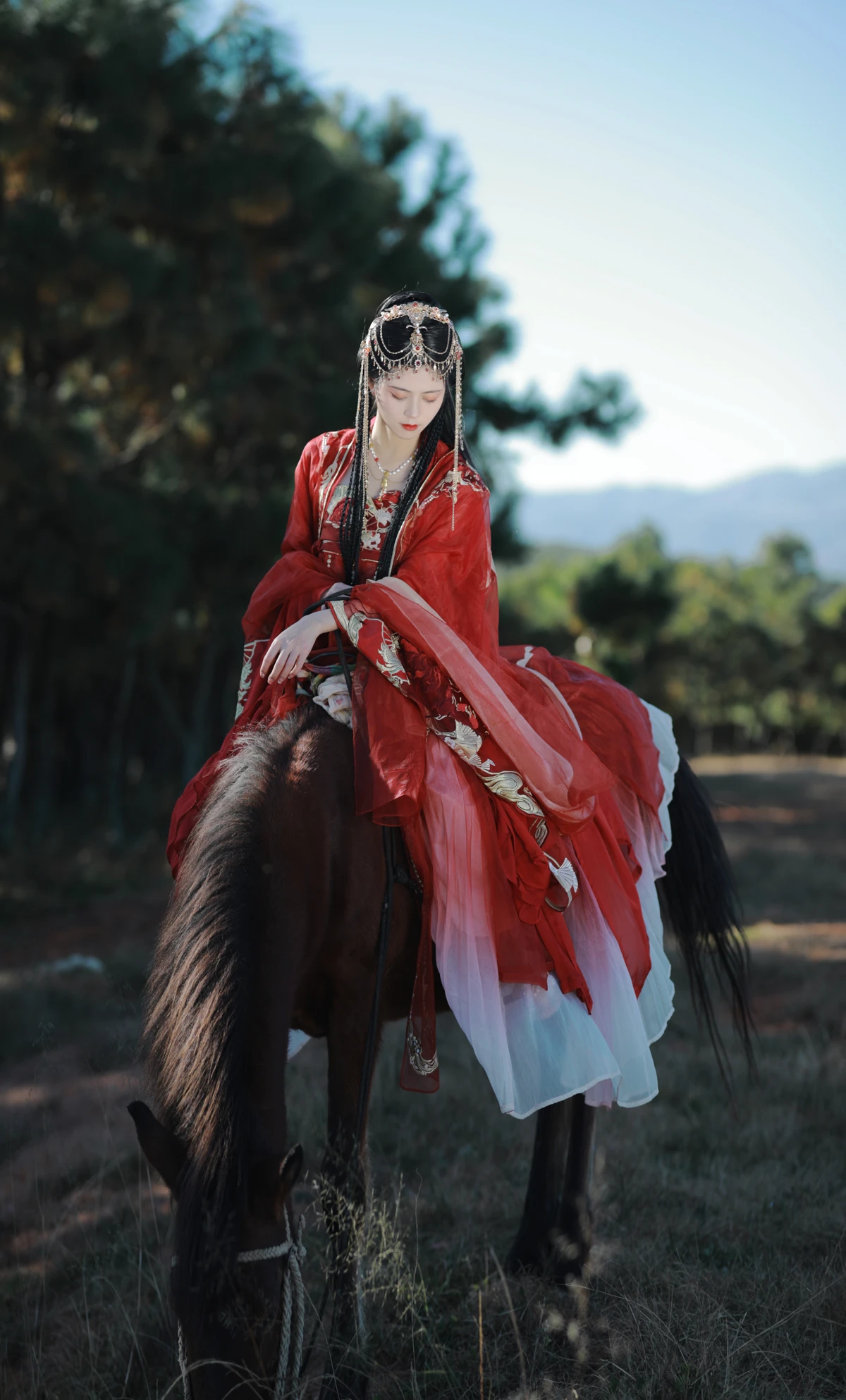 [YITUYU] 2023.01.13 Vol.2909 The setting sun is flowing with fire, the wind is dancing with the sand, and the setting sun reflects the colorful clouds My age#[24P]-3
