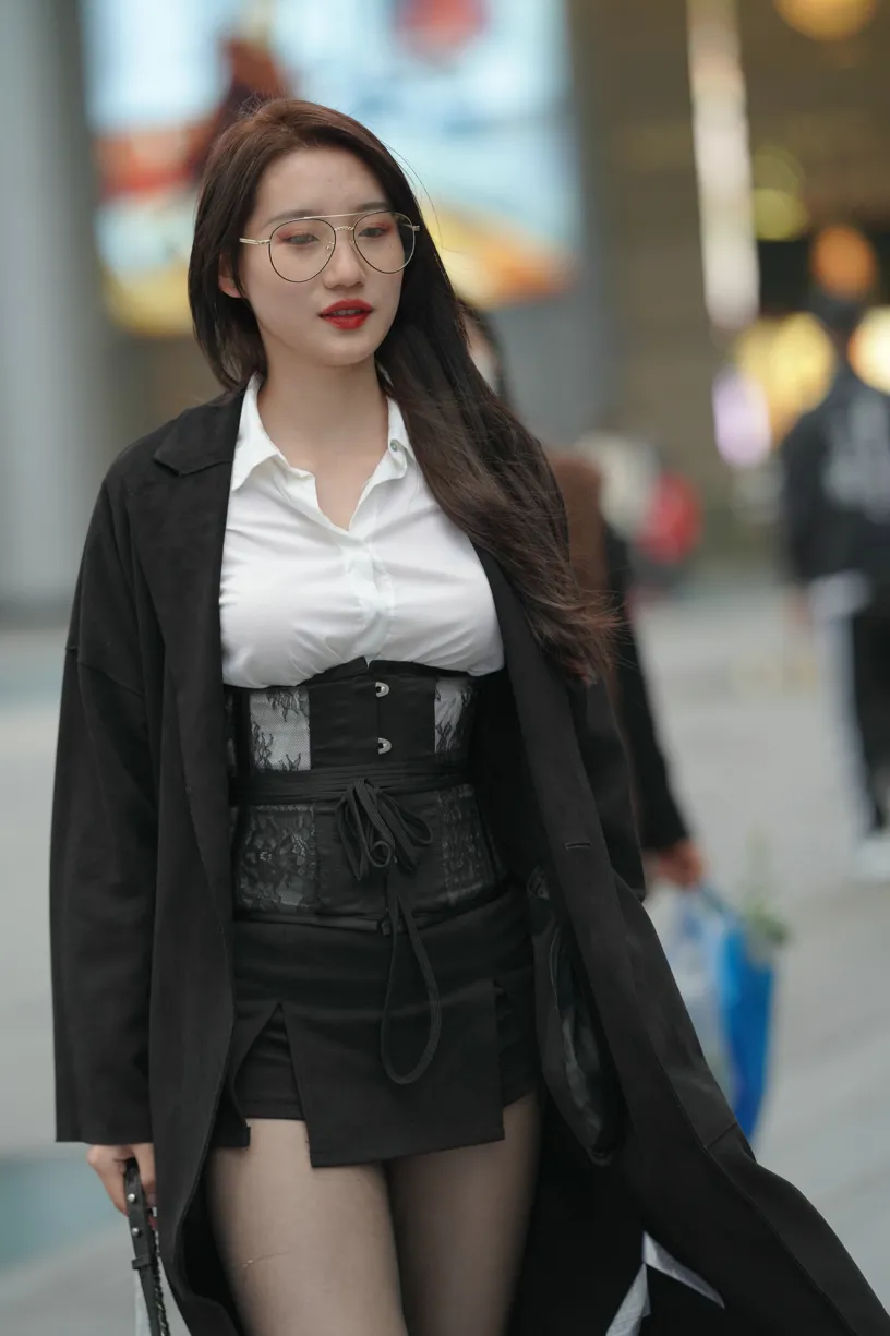 [Mzsock] NO.160 Long legs in black stockings street photography#[105P]-2