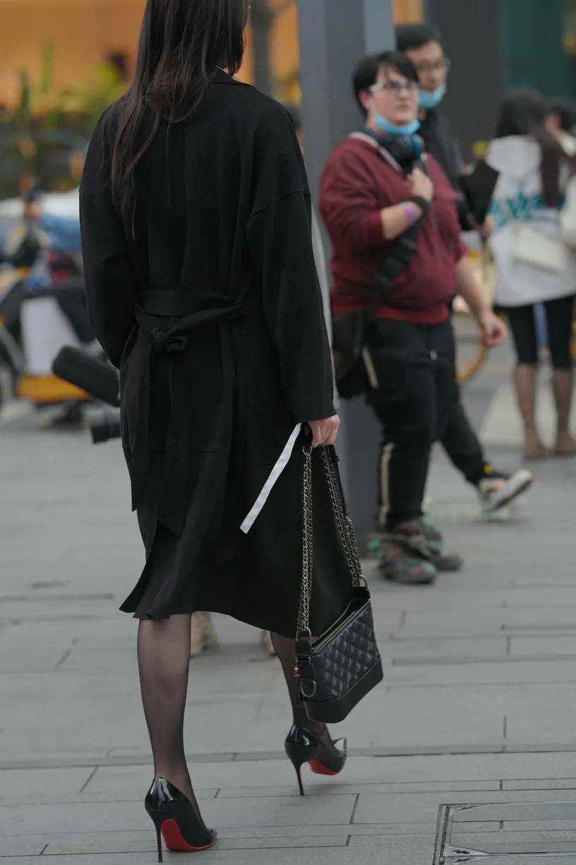 [Mzsock] NO.160 Long legs in black stockings street photography#[105P]-4