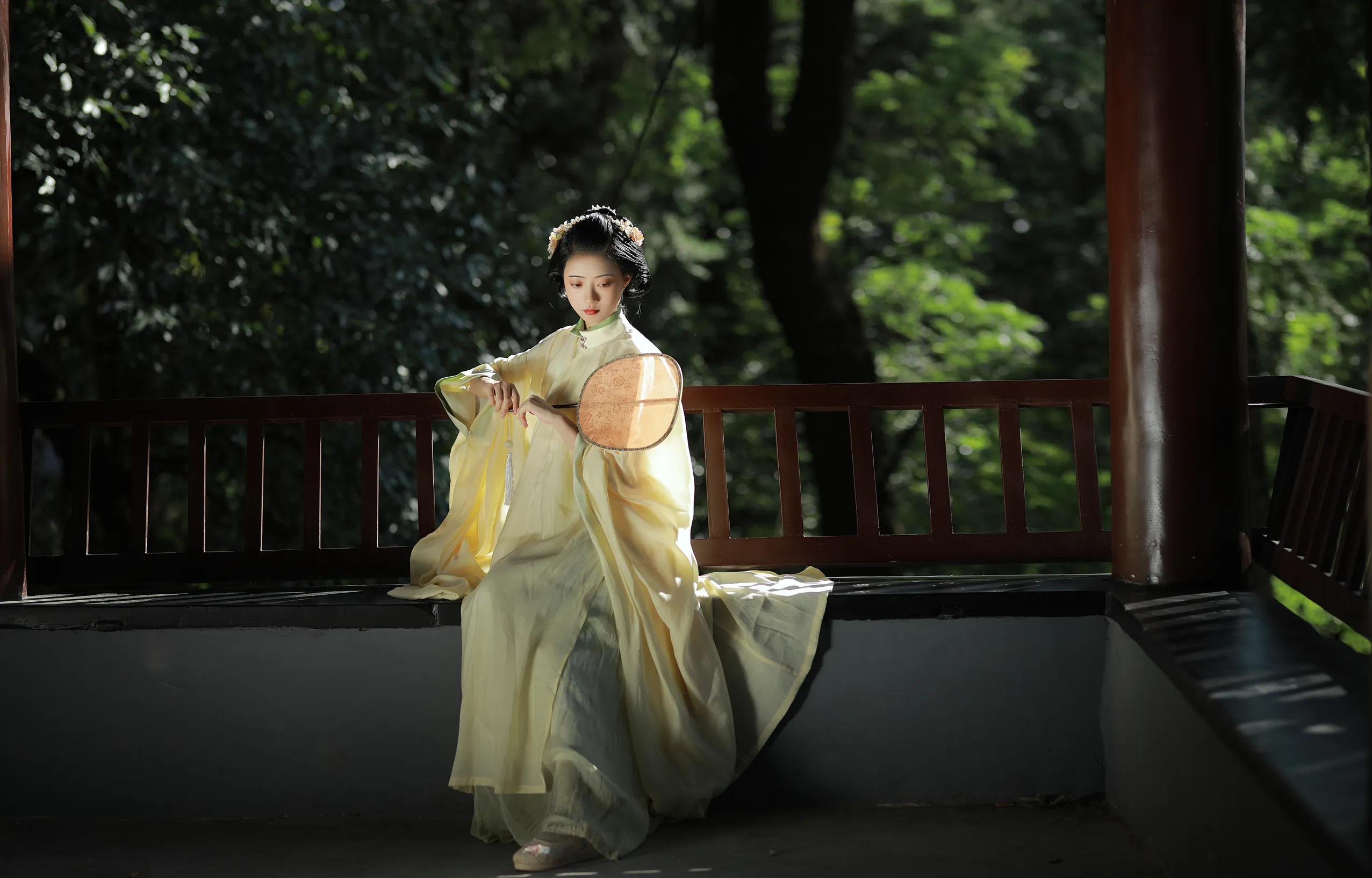 [YITUYU] 2022.11.30 Vol.2561 – Light Spring Mountain YunFleur#[40P]-8