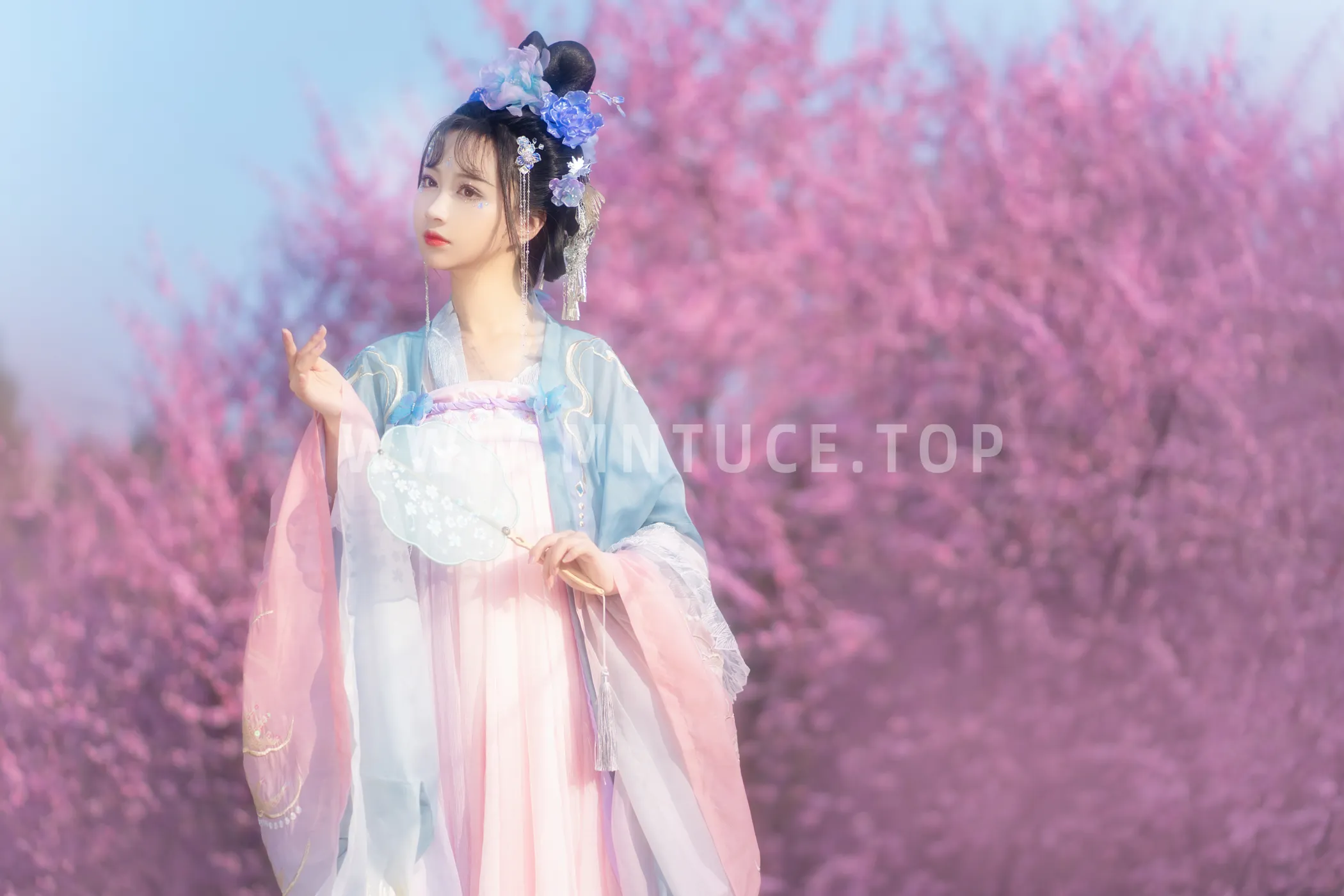 [YITUYU] 2022.11.28 Vol.2548 – Linglong -Qiluosheng’s little Susu-#[35P]-5