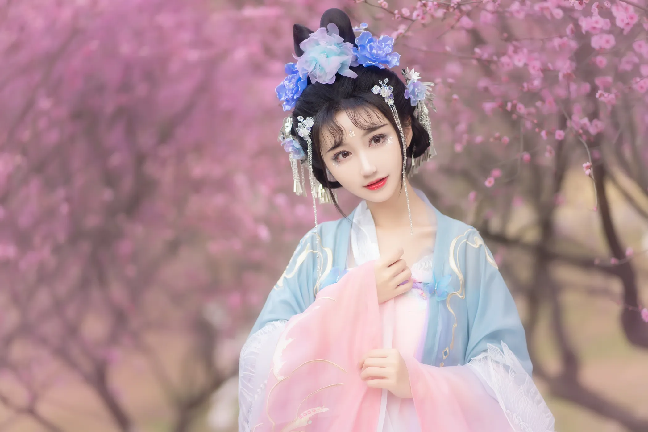 [YITUYU] 2022.11.28 Vol.2548 – Linglong -Qiluosheng’s little Susu-#[35P]-2
