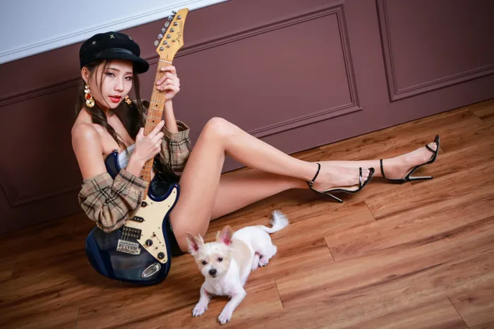 [Mzsock] NO.095 Long-legged beauty model Huang Yunfei, shorts, high heels, outdoor shot street photography#[79P]-9