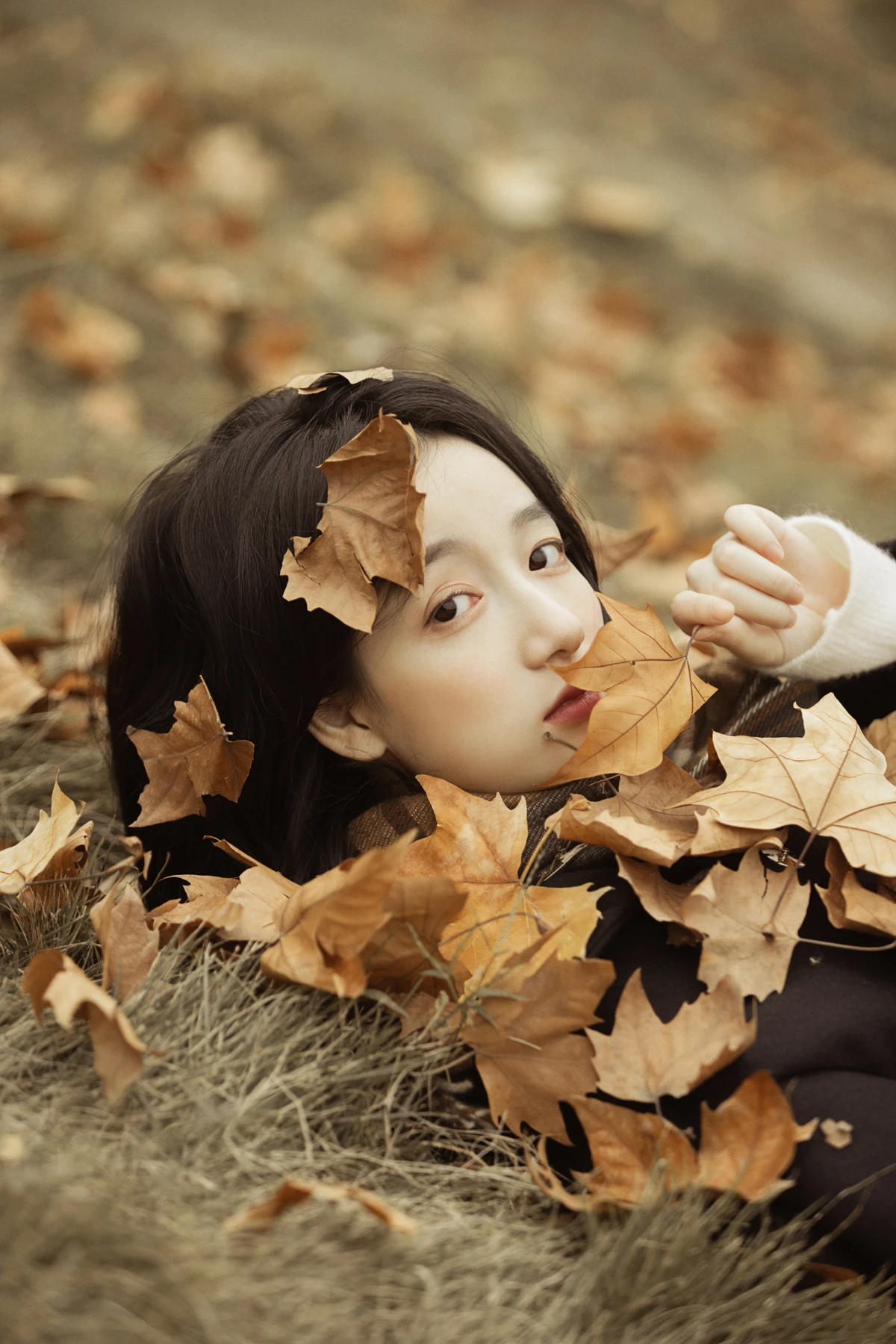[YITUYU] 2023.01.16 Vol.2925 Walking in the sycamore forest Xiao Luye#[26P]-2