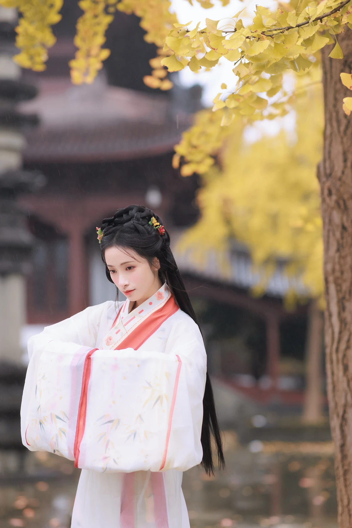 [YITUYU] 2023.01.10 Vol.2886 – Ginkgo in the Rain #[24P]-8