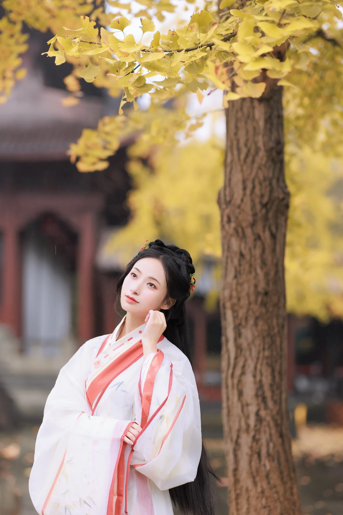 [YITUYU] 2023.01.10 Vol.2886 – Ginkgo in the Rain #[24P]-9