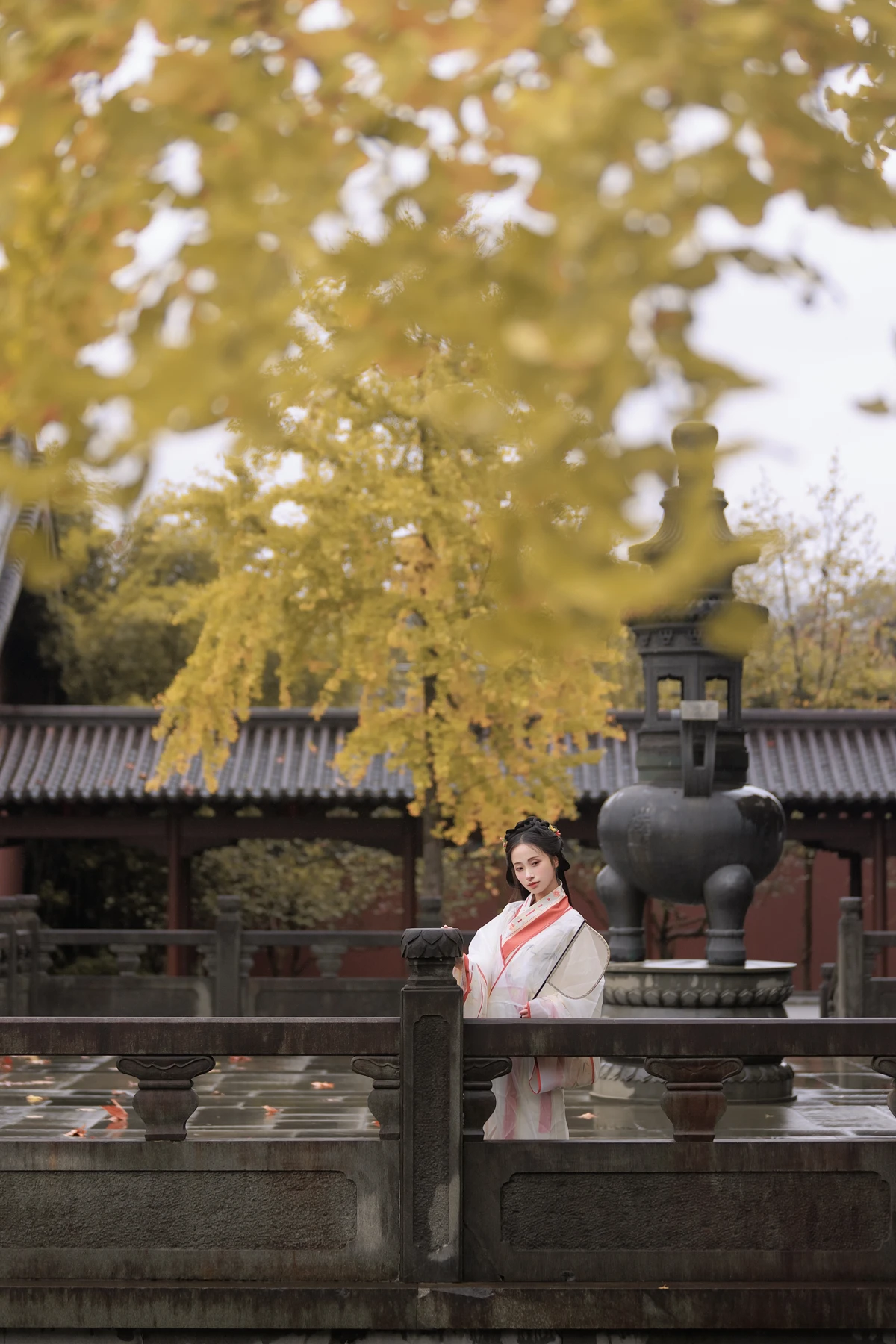 [YITUYU] 2023.01.10 Vol.2886 – Ginkgo in the Rain #[24P]-10