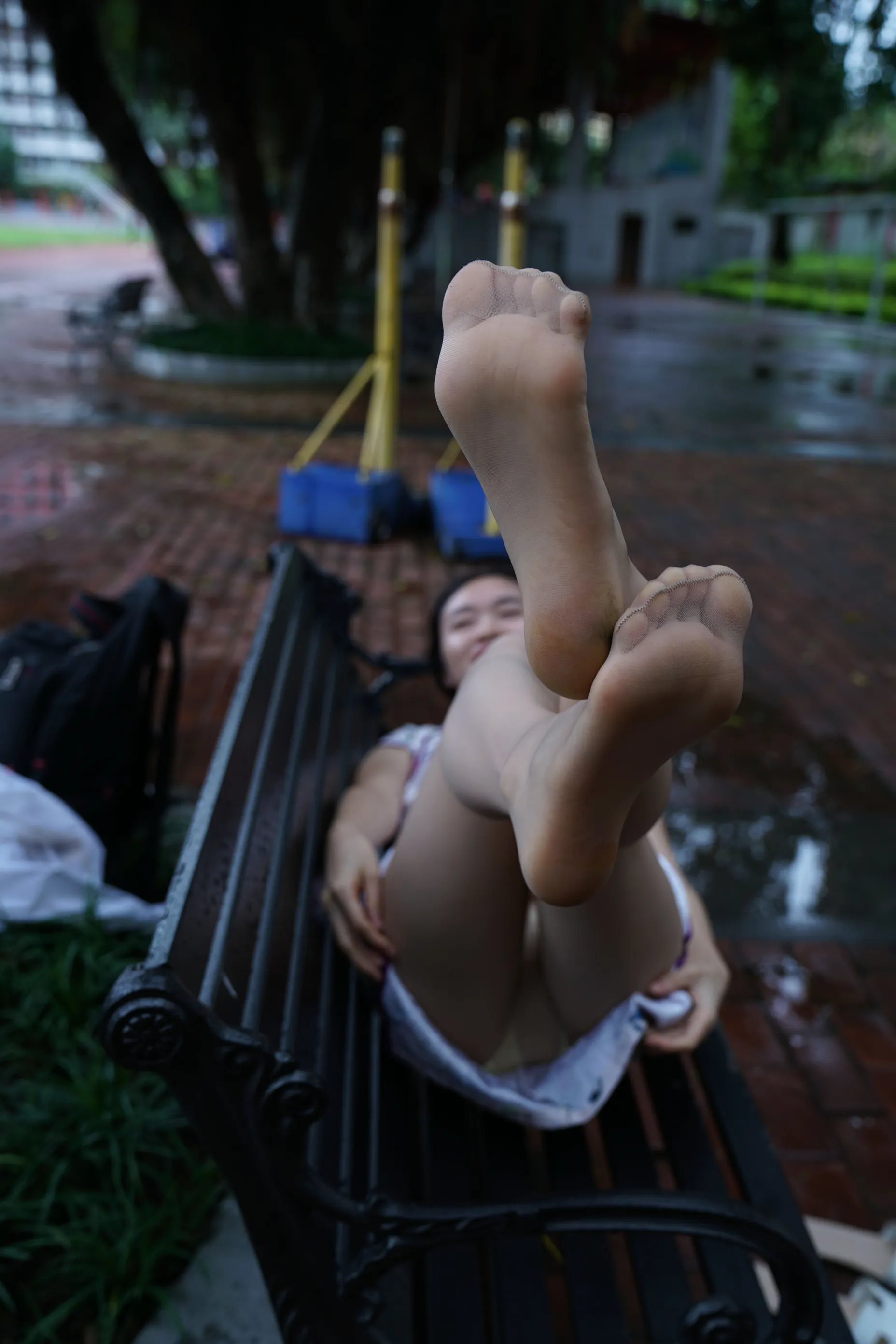 [Mzsock] NO.002 Xiaoshi, a male doctor, works part-time as a model with silky feet street photography#[94P]-2
