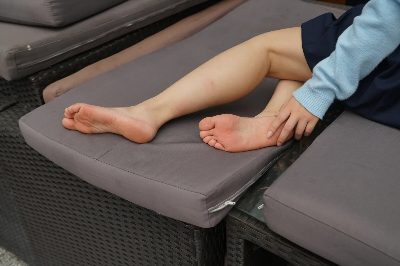 [Mzsock] NO.020 Teacher Liu, the director of the political education department of the middle school, guest-starred as a foot model to let you experience the feet that you dare not look at when studying. street photography#[45P]-8