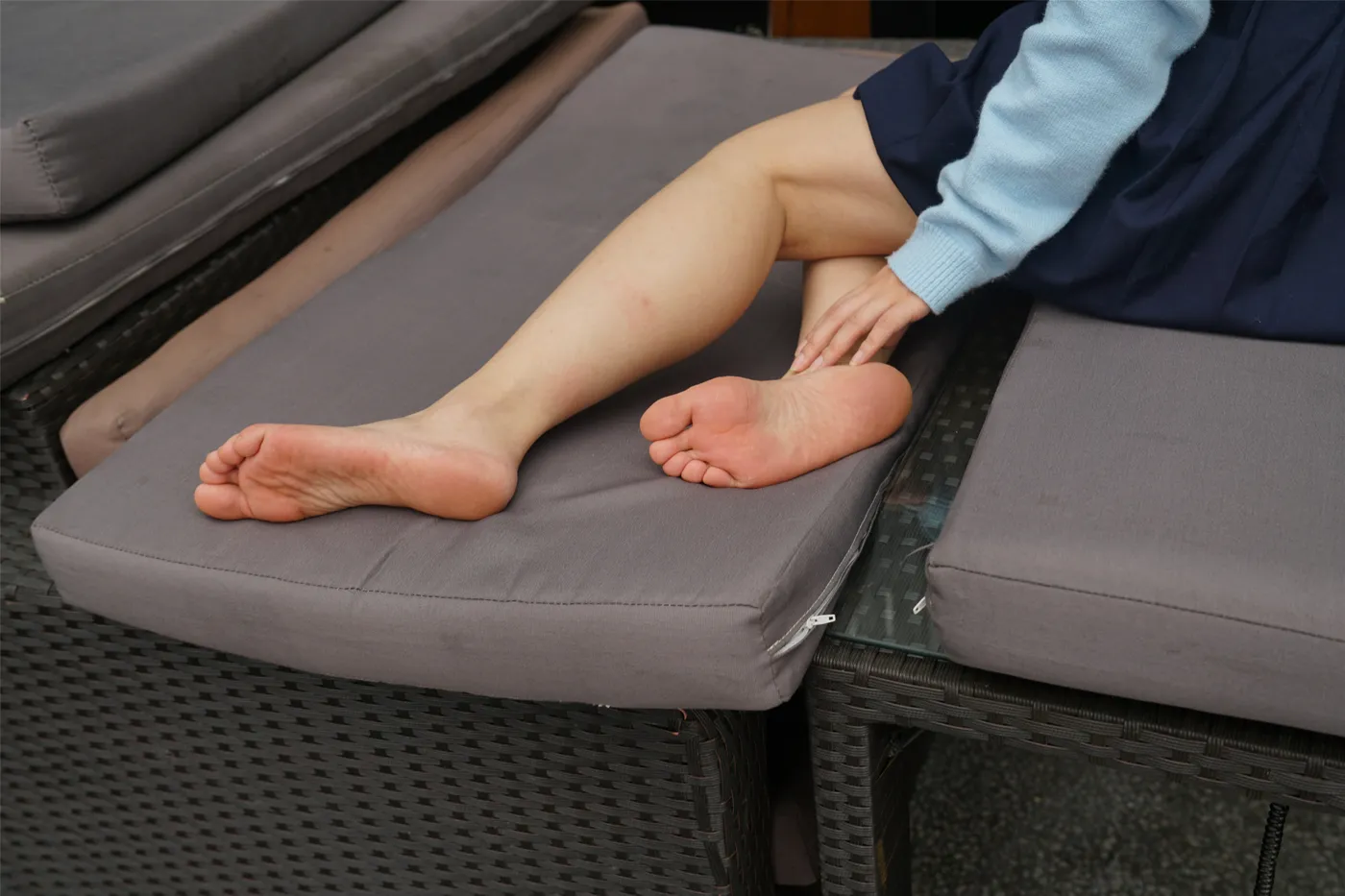 [Mzsock] NO.020 Teacher Liu, the director of the political education department of the middle school, guest-starred as a foot model to let you experience the feet that you dare not look at when studying. street photography#[45P]-9