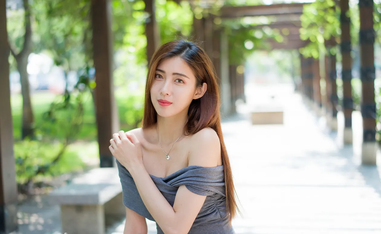 [Mzsock] NO.207 Jin Yunqiao off-shoulder dress and short skirt with high legs street photography#[54P]-4