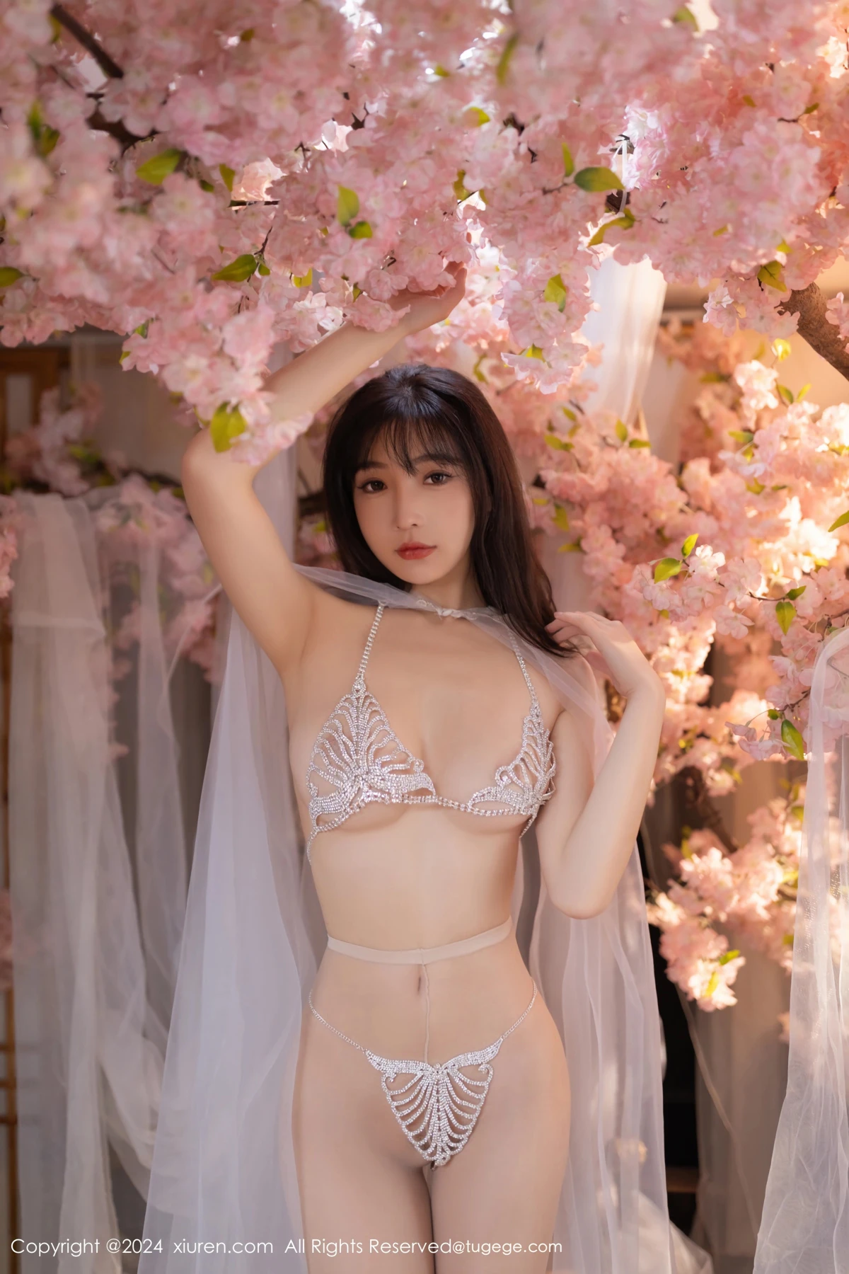 [XiuRen] 2024.07.04 No.8807 Lu Xuanxuan#[81P]-1