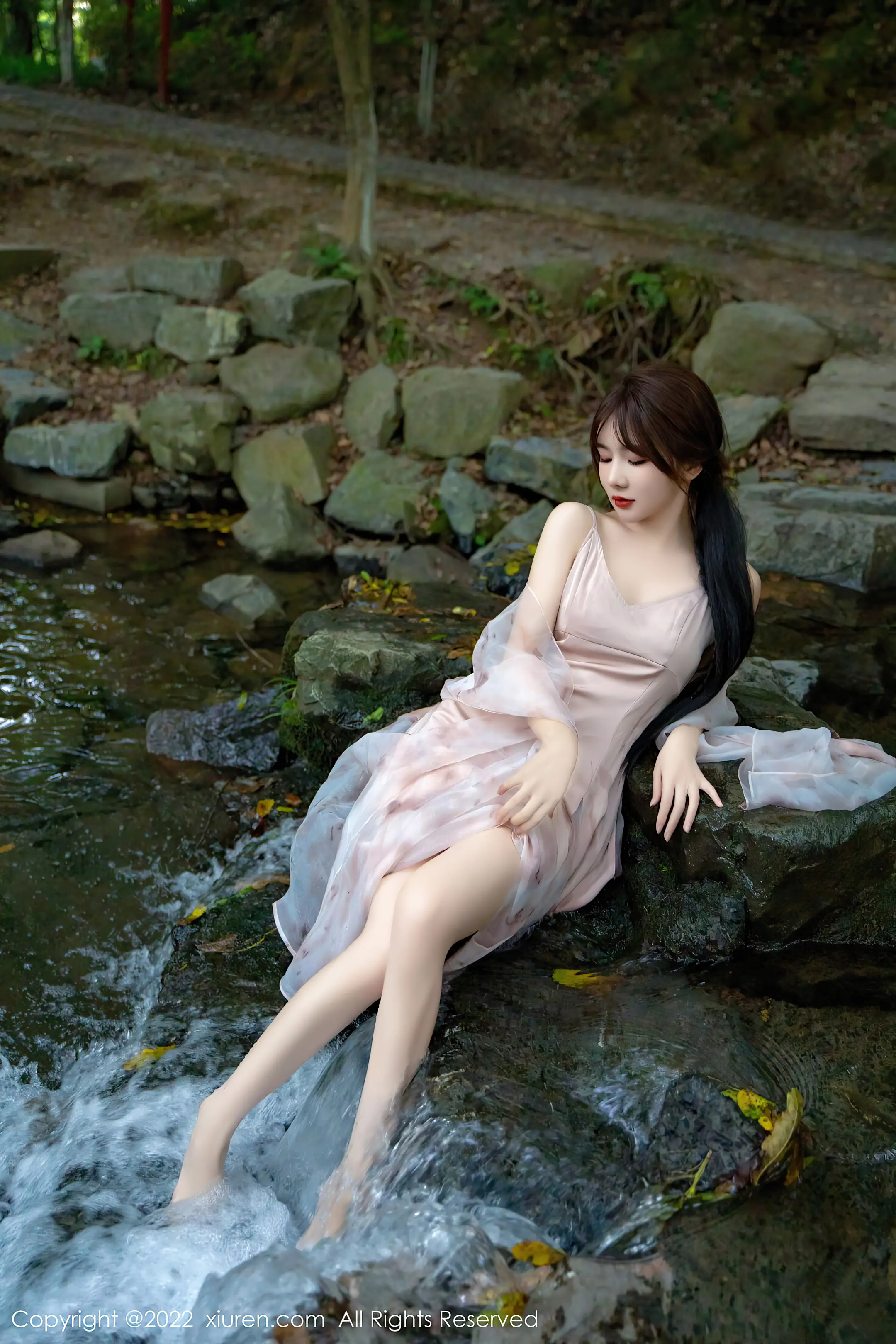 [XiuRen] 2022.10.11 NO.5690 Huan Huan?#[82P]-1