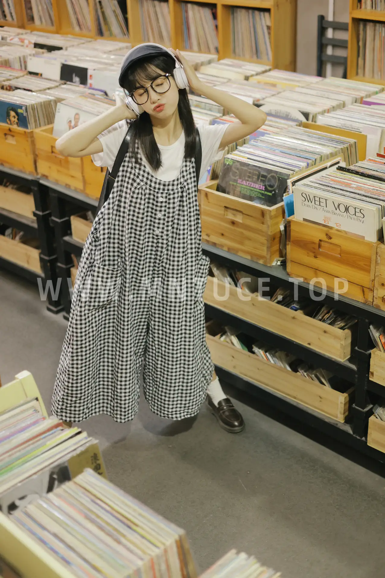 [YITUYU] 2022.08.16 Vol.1717 – The Little Time of Vinyl Records An Ameng cub#[43P]-6