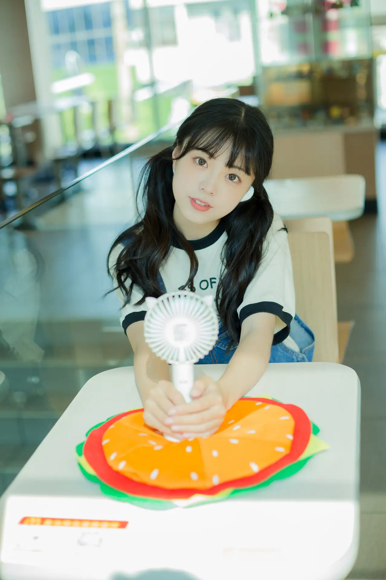 [YITUYU] 2022.08.31 Vol.1835 – Today I am a cute burger Cute bubbles#[36P]-1