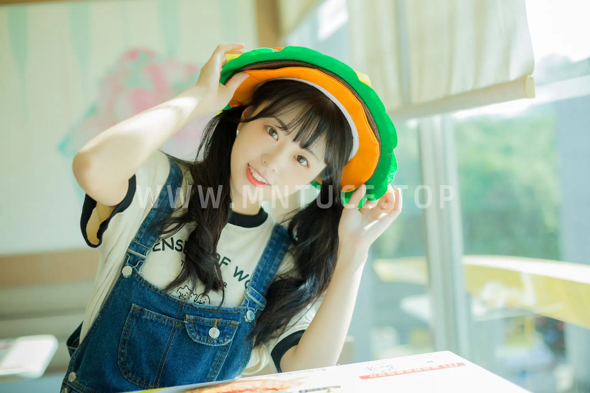 [YITUYU] 2022.08.31 Vol.1835 – Today I am a cute burger Cute bubbles#[36P]-6