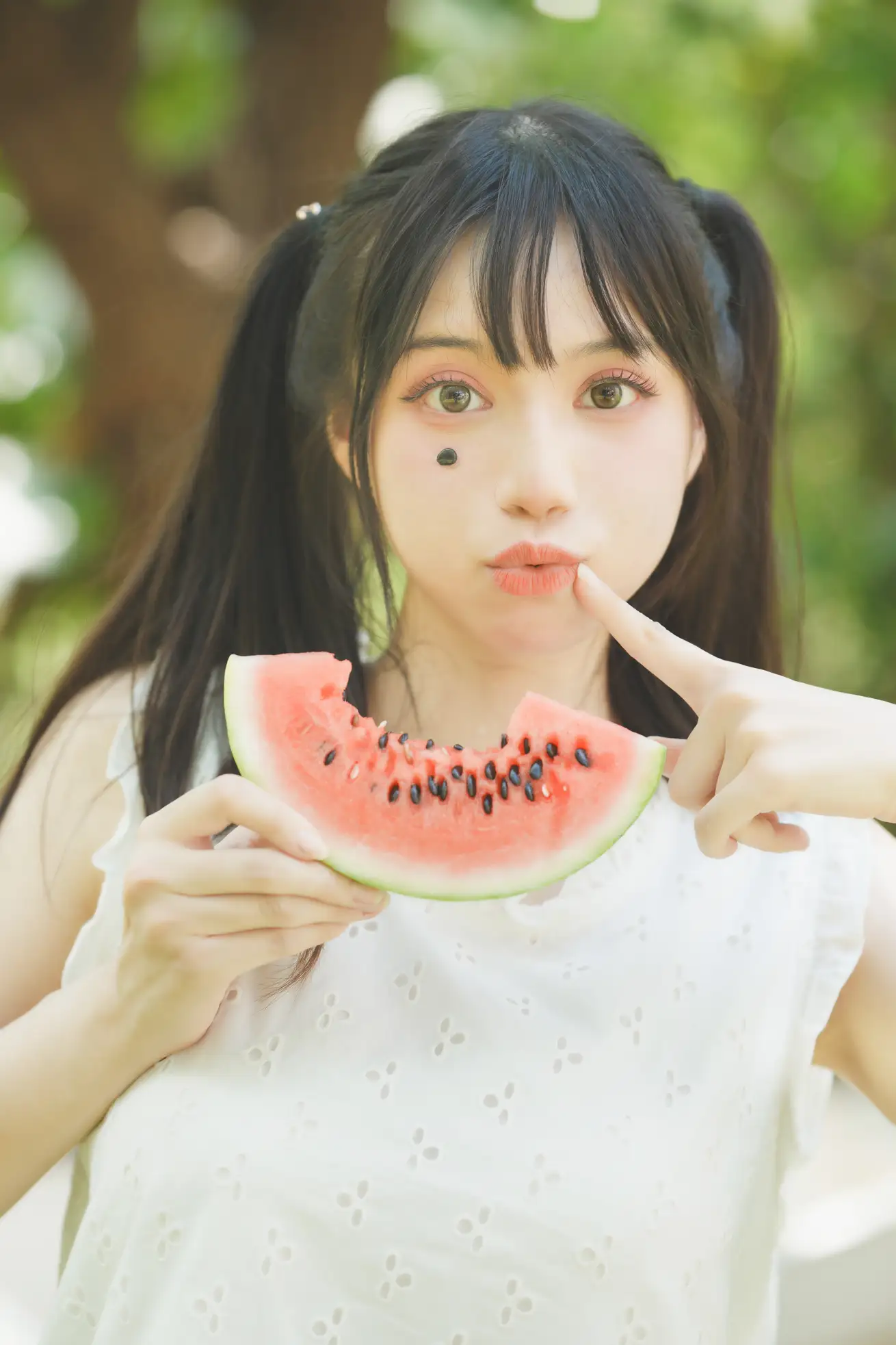 [YITUYU] 2022.09.05 Vol.1877 – Summer Girl and Watermelon Two plus six#[39P]-9