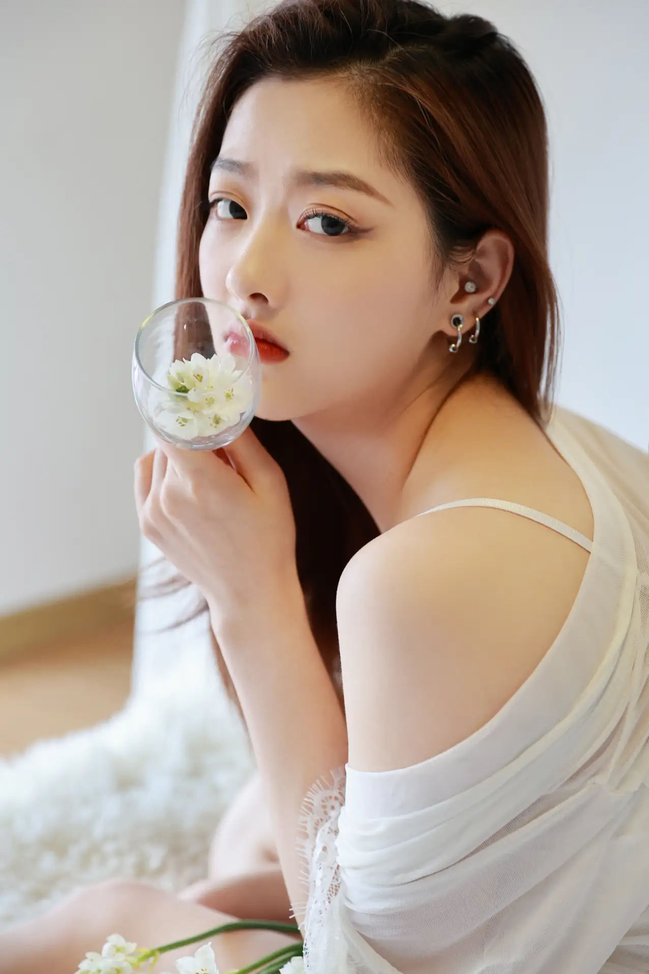 [YITUYU] 2022.07.01 Vol.1347 – Momentary Tenderness Gun Loli#[27P]-7
