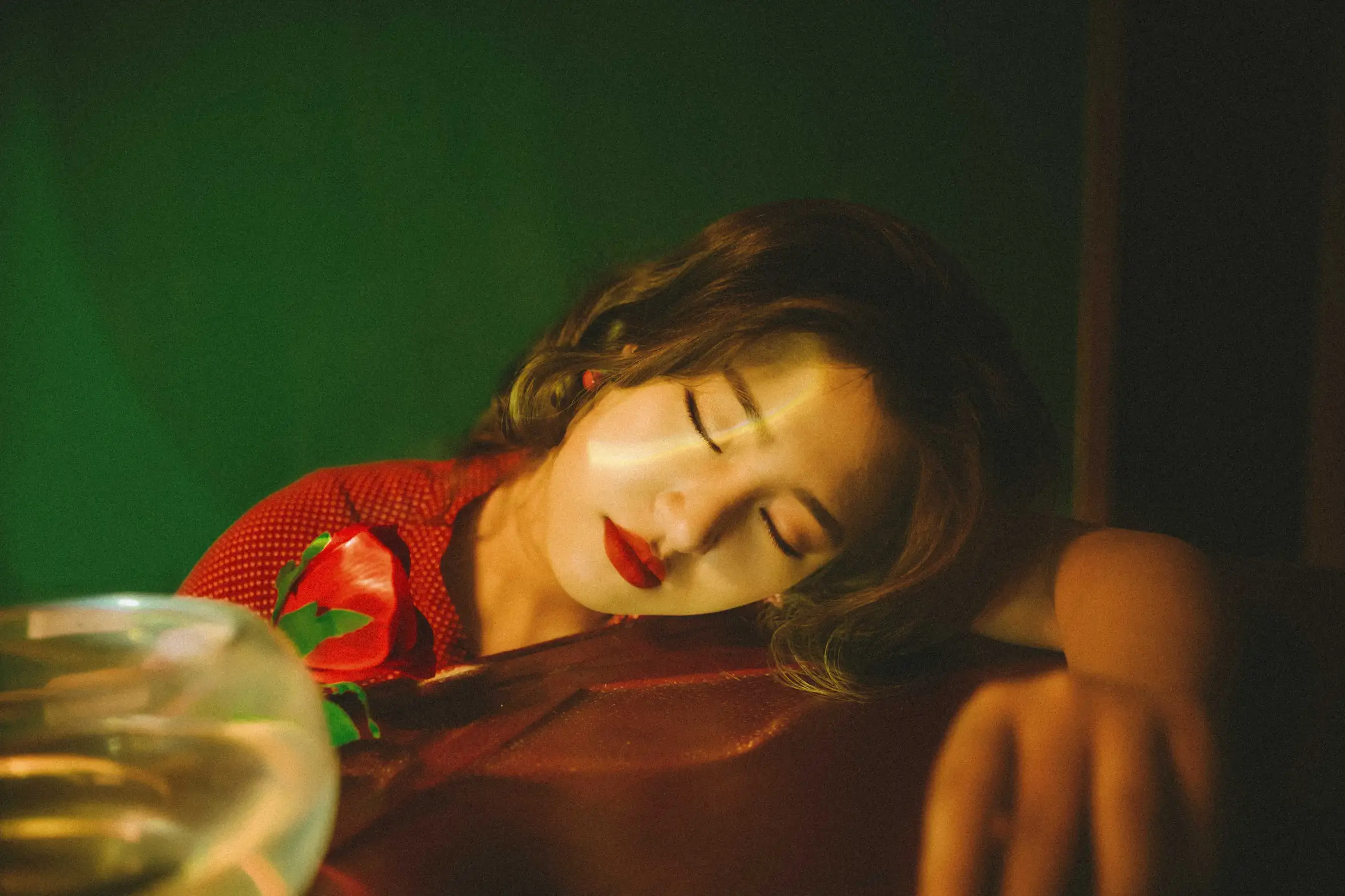 [YITUYU] 2022.06.25 Vol.1283 – Red #[23P]-1