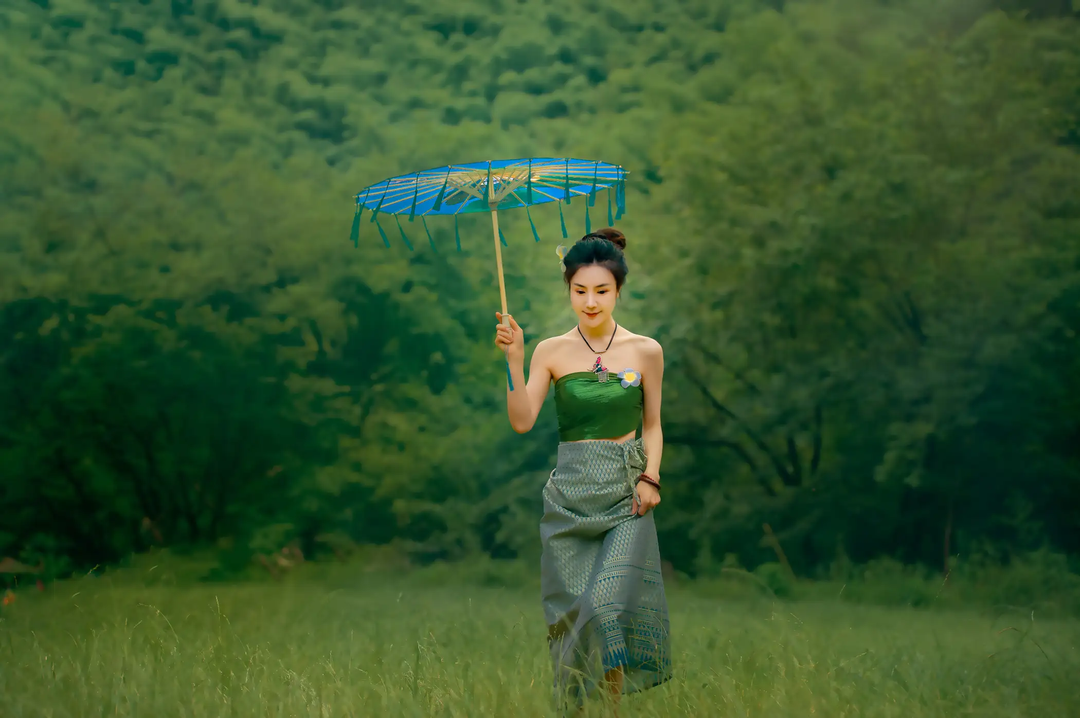 [YITUYU] 2021.07.23 Vol.098 – Jiuzhaigou Style trees#[38P]-2