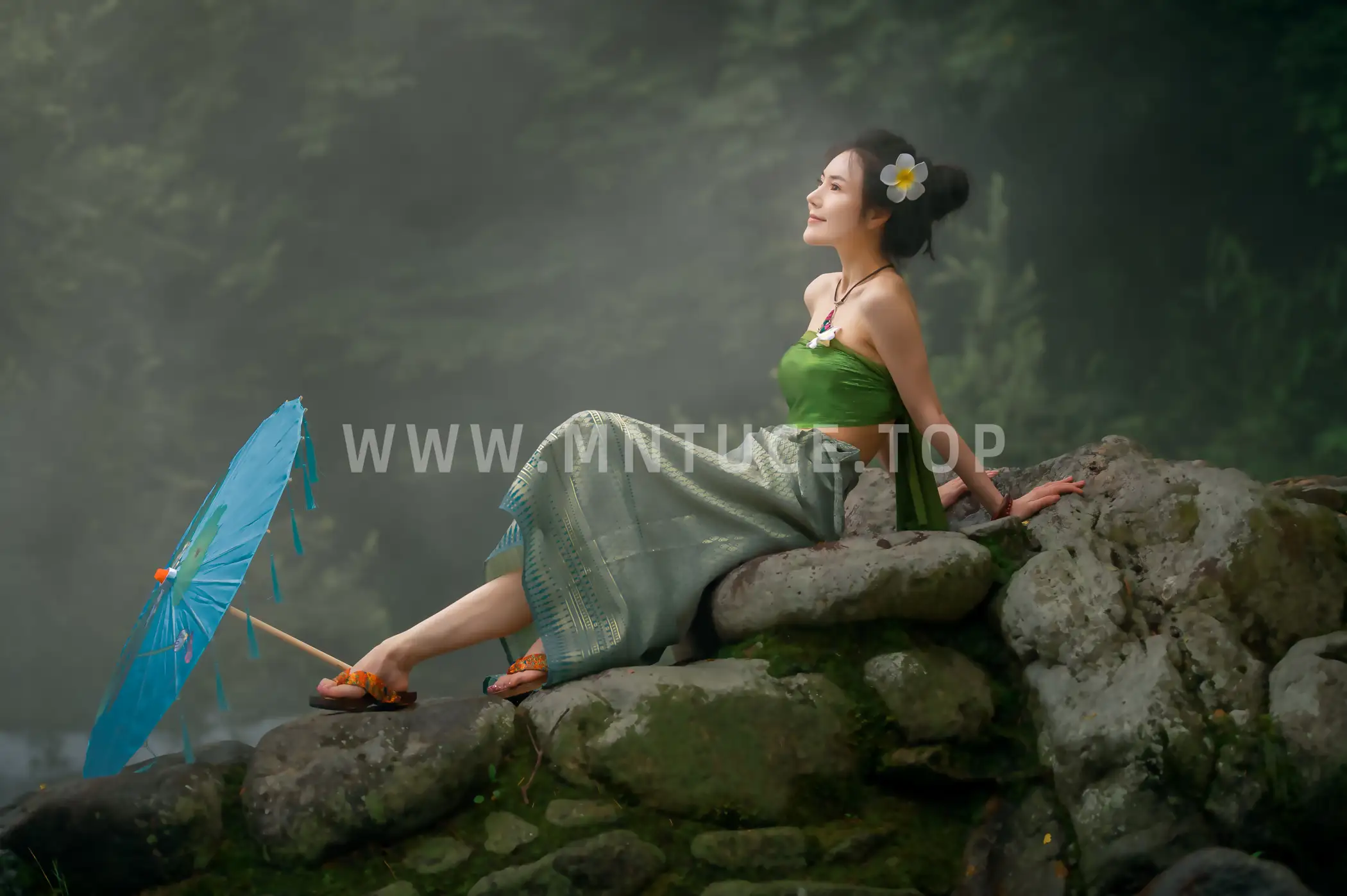 [YITUYU] 2021.07.23 Vol.098 – Jiuzhaigou Style trees#[38P]-6