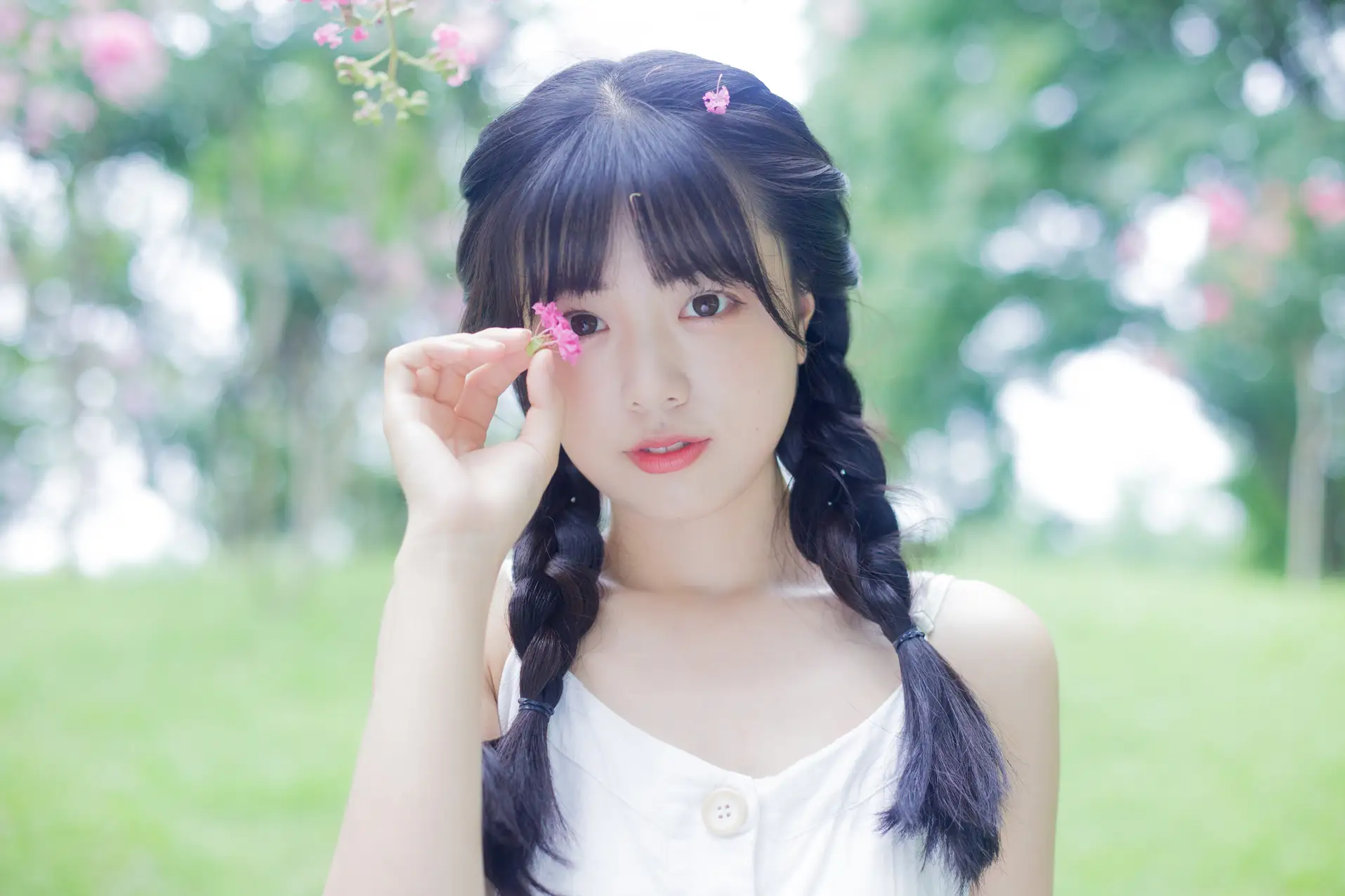 [YITUYU] 2022.08.15 Vol.1708 – Mountains and plains Cute bubbles#[28P]-1