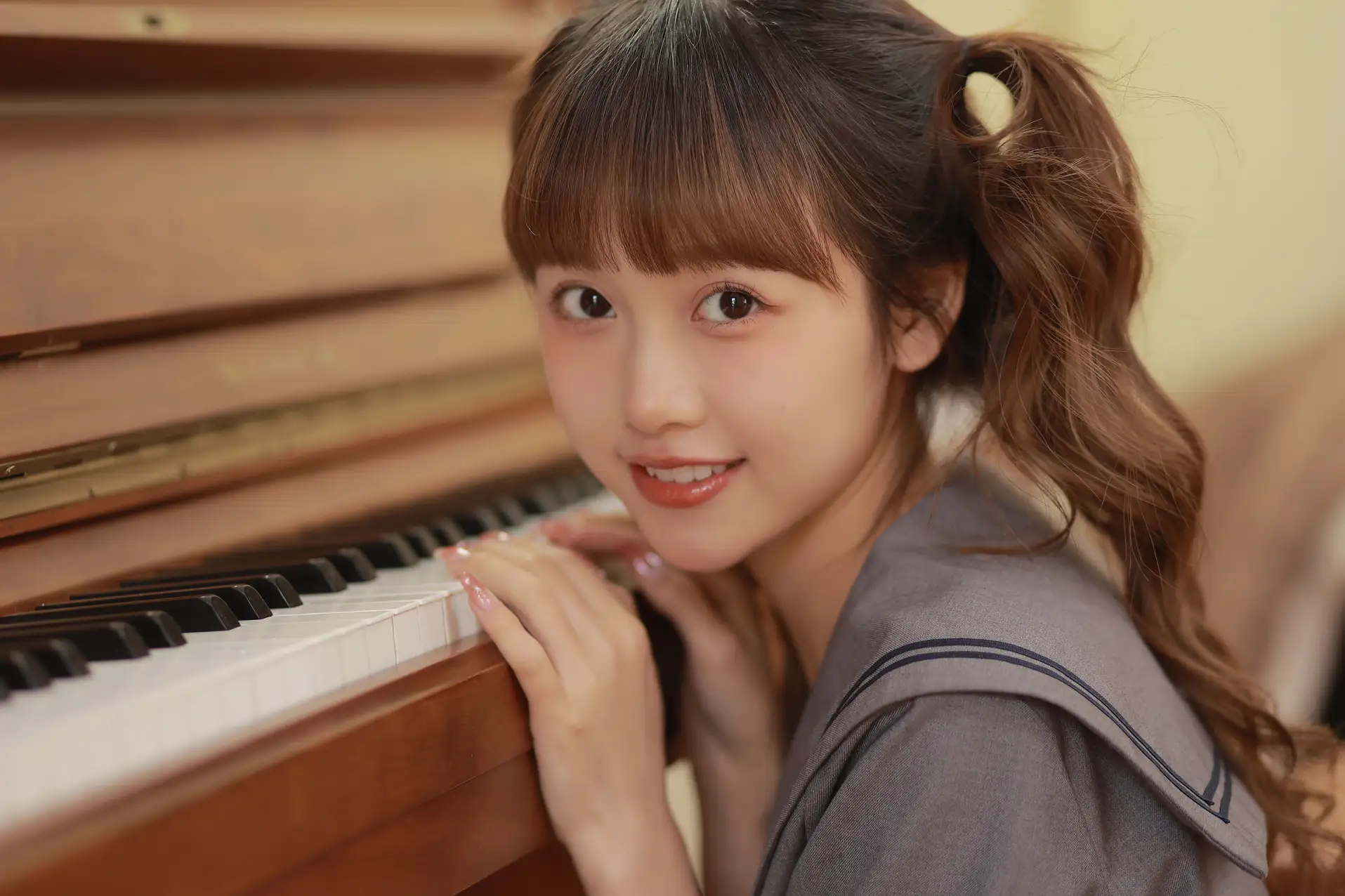 [YITUYU] 2022.09.11 Vol.1923 – Black and White Keys – goldfishyu#[22P]-1