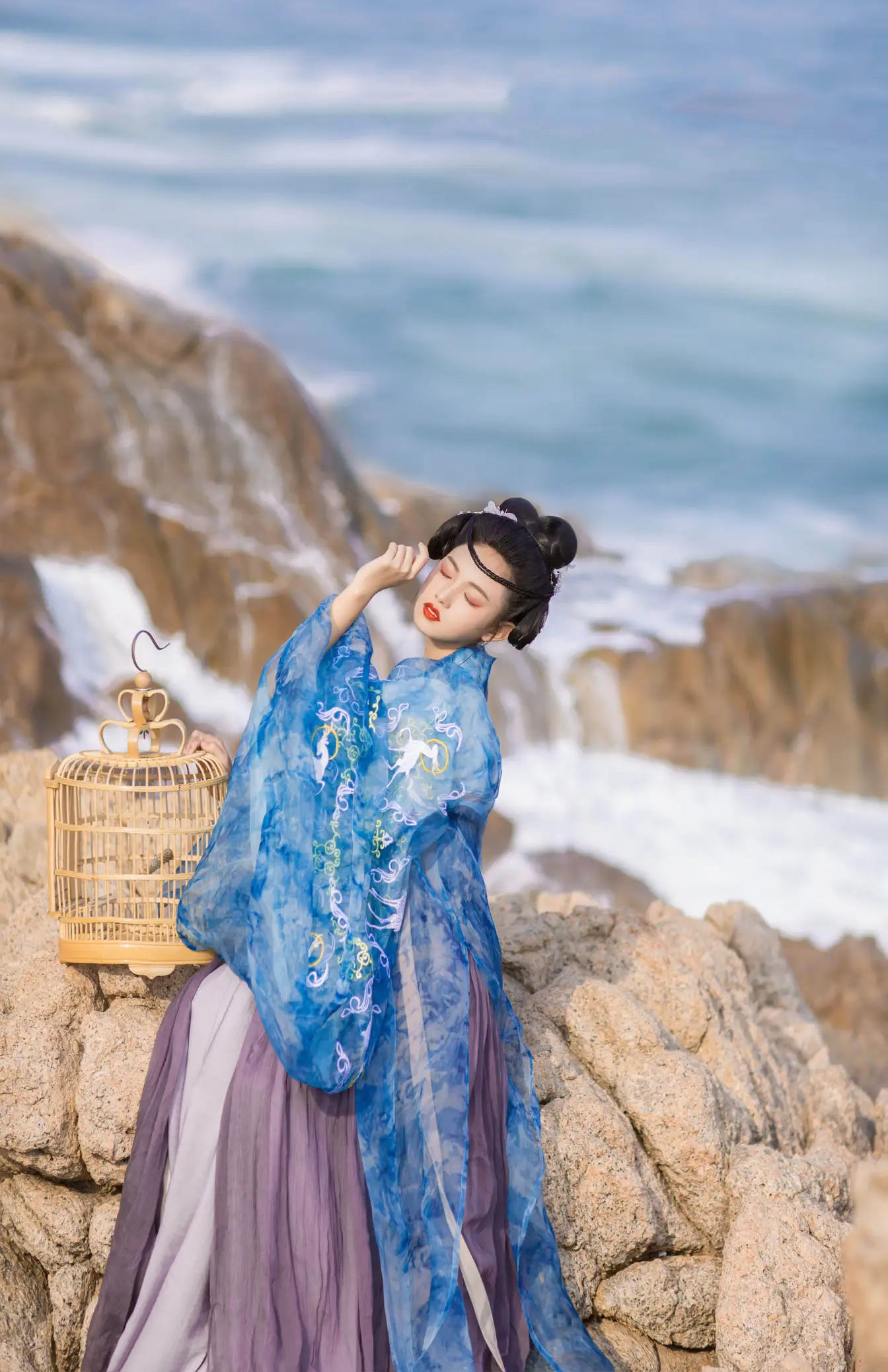 [YITUYU] 2022.08.04 Vol.1626 – Oath Bird Ling Xiaowei-#[24P]-1