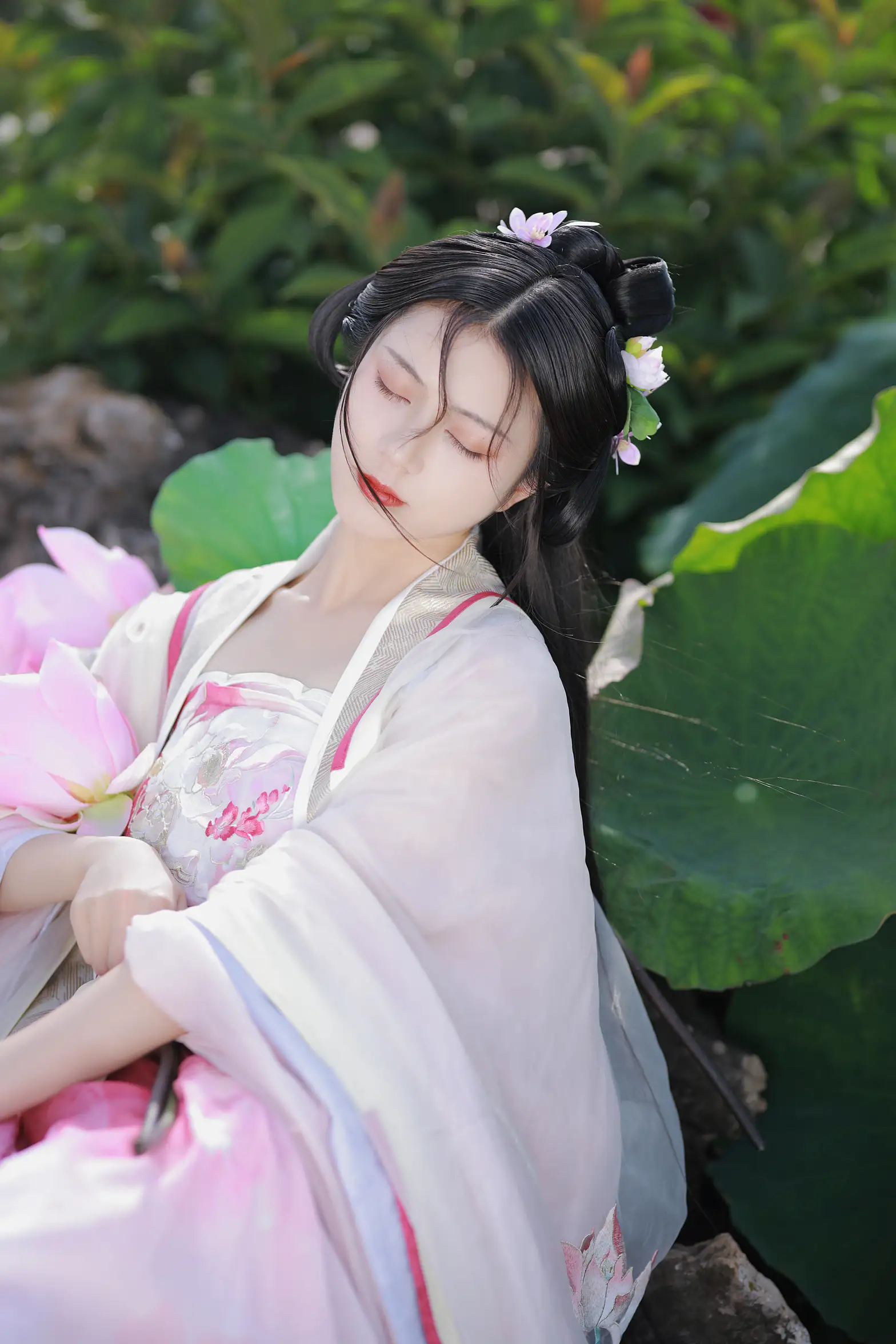 [YITUYU] 2022.08.06 Vol.1639 – There are Fusu in the mountains and lotus flowers in the sky My age#[39P]-7
